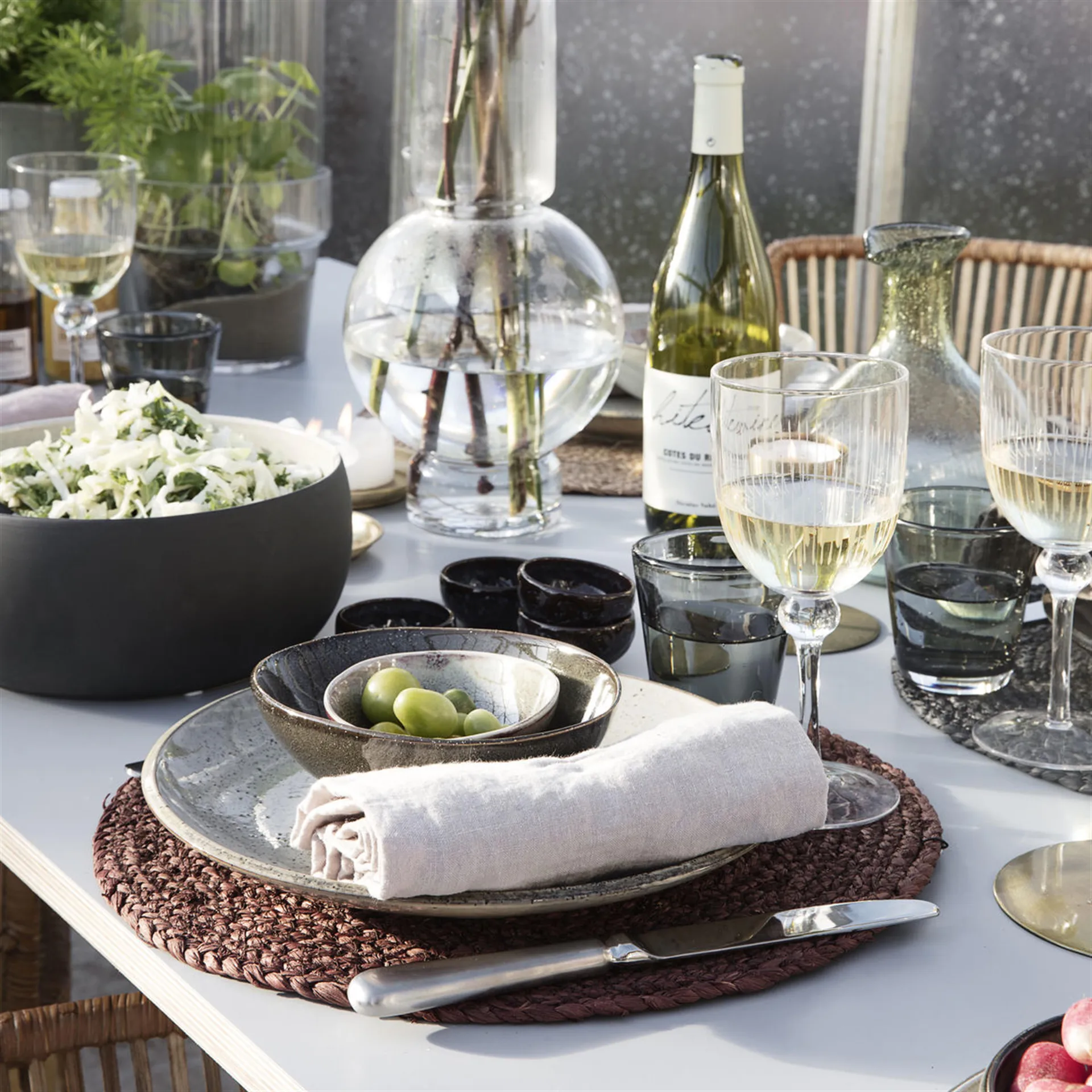 Piatto Lake grigio, 27 cm
​ House Doctor