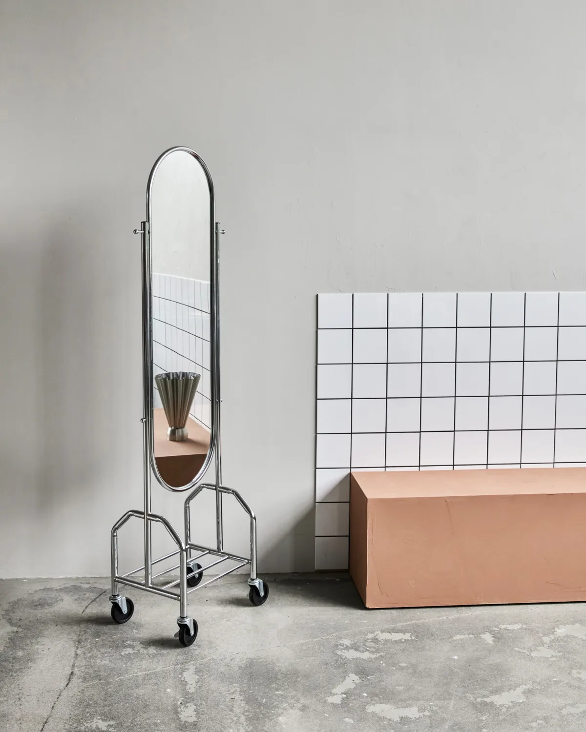 Specchio da pavimento Image, Finitura silver, 53,5x35,5x179,5 cm House Doctor