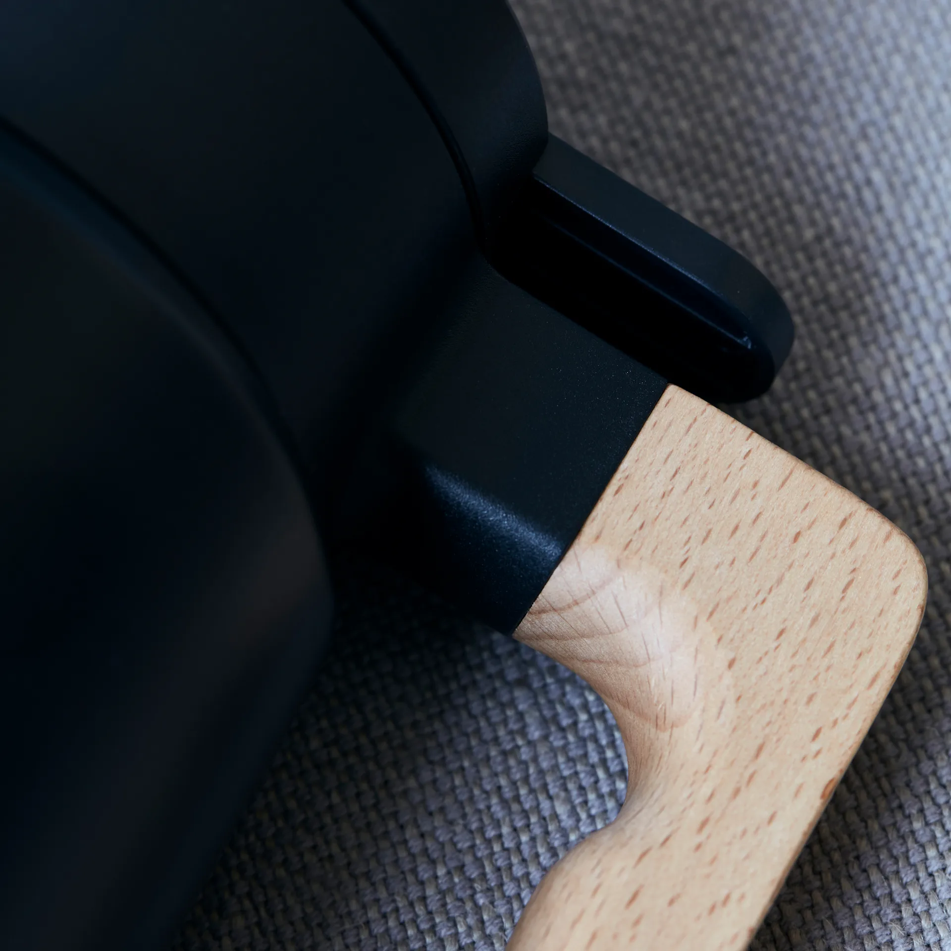 Thermos Cole 1,8 L, nero House Doctor