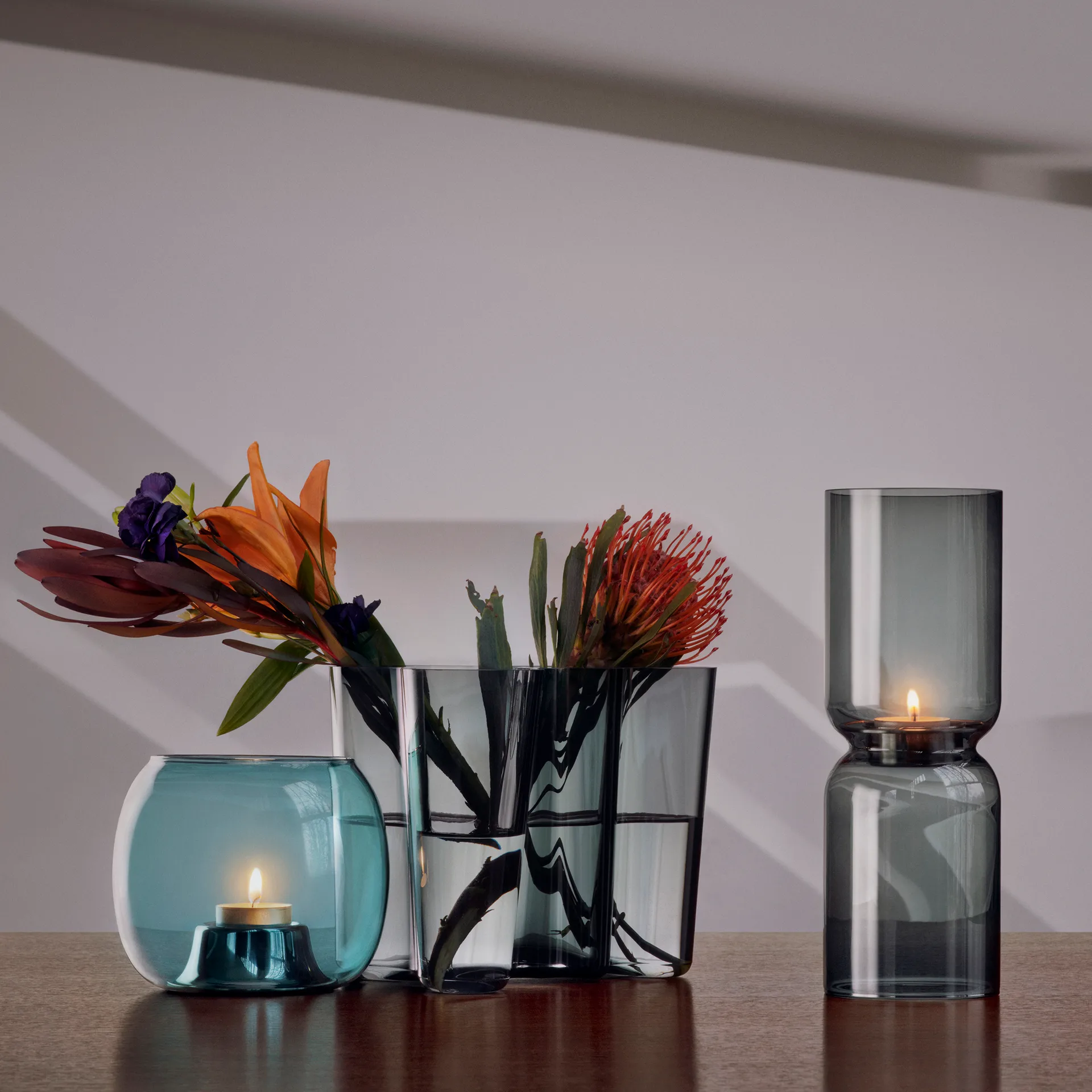 Lanterna Lantern 25 cm, Grigio scuro Iittala