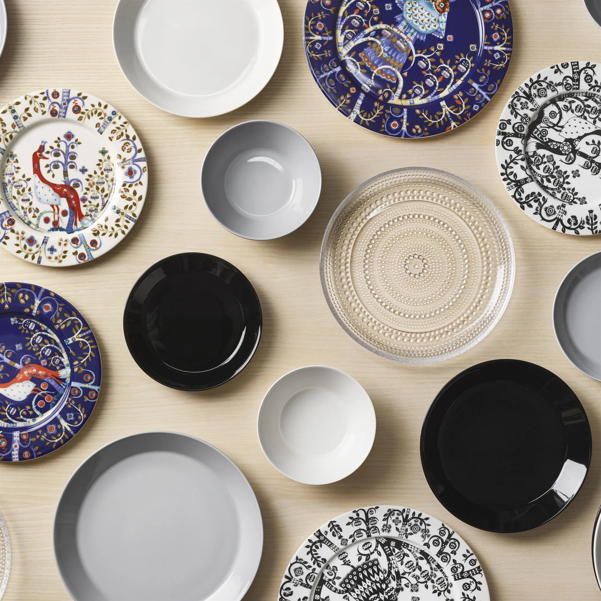 Piatto Taika 27 cm, Nero Iittala
