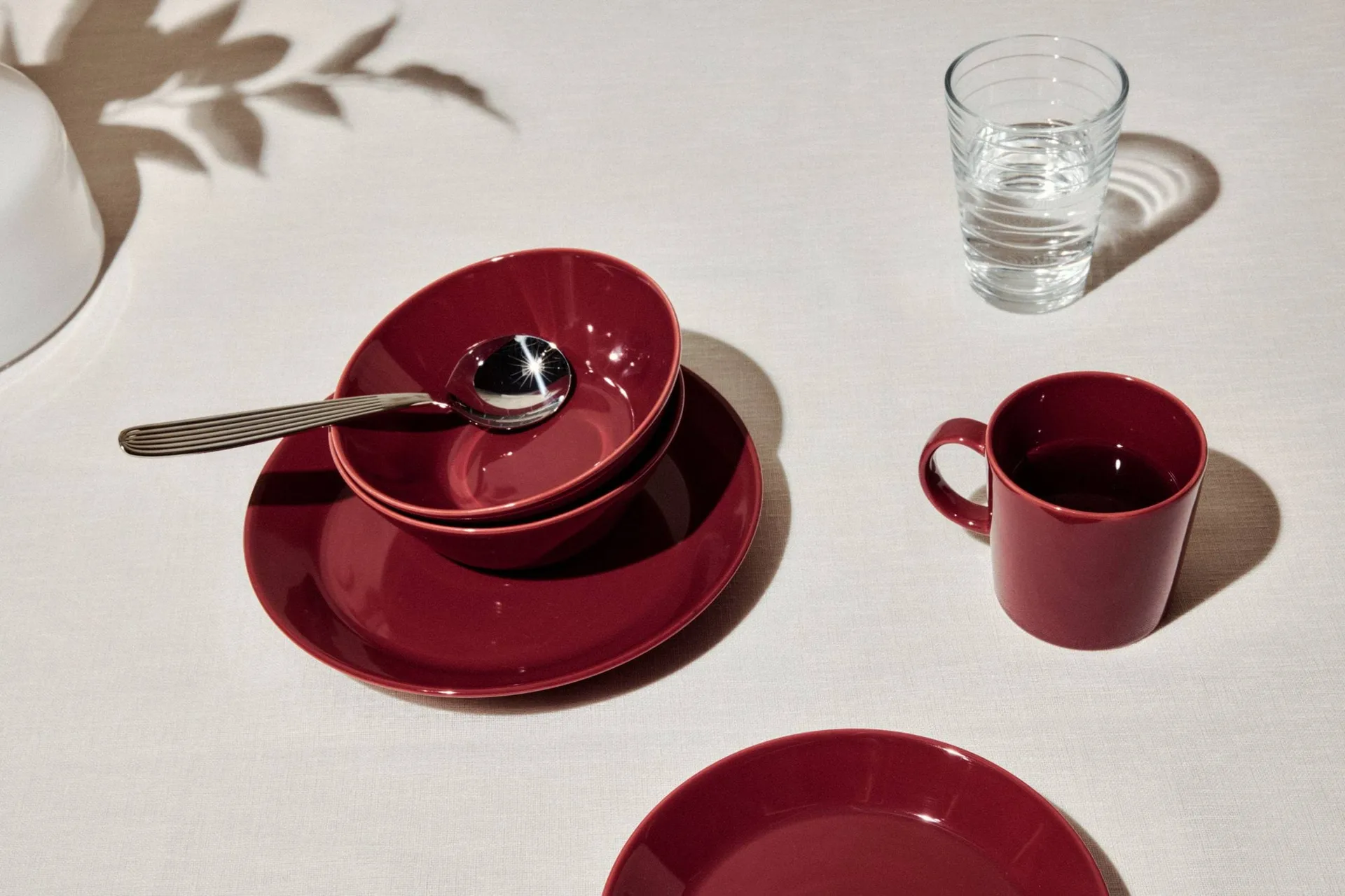 Piatto Teema Ø 21 cm, Ciliegia Iittala