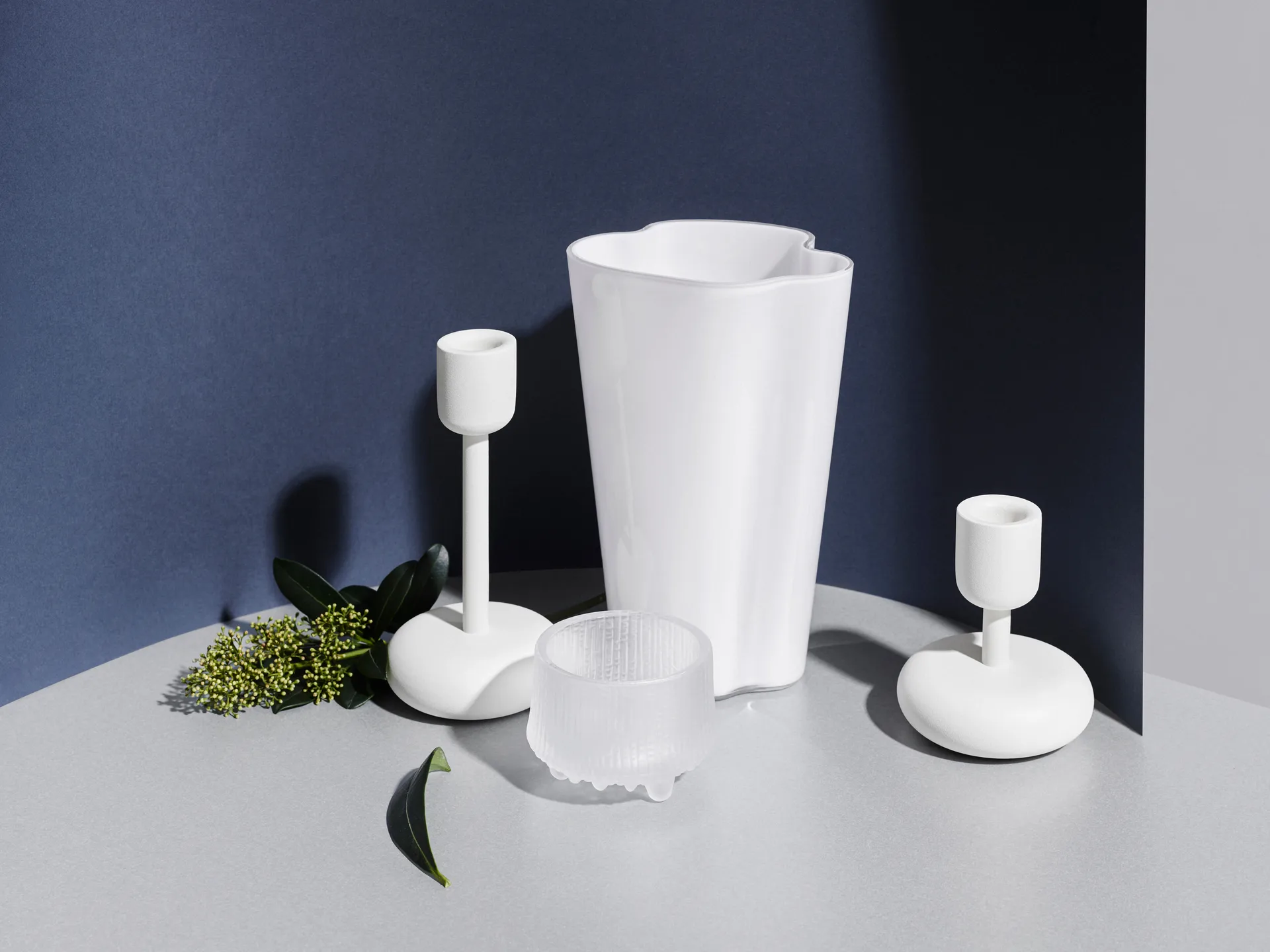 Vaso Aalto opal white, 220 mm Iittala