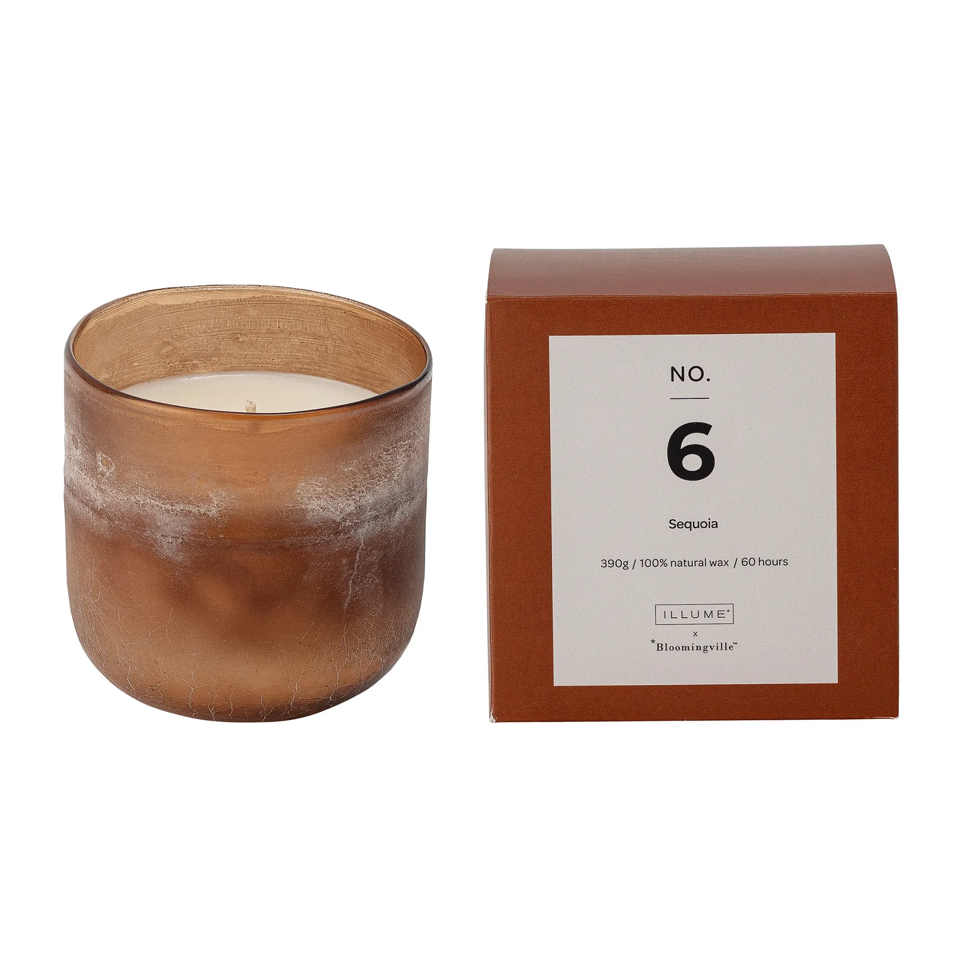 Candela profumata NO. 6 Sequoia , 390 g + Giftbox Illume x Bloomingville
