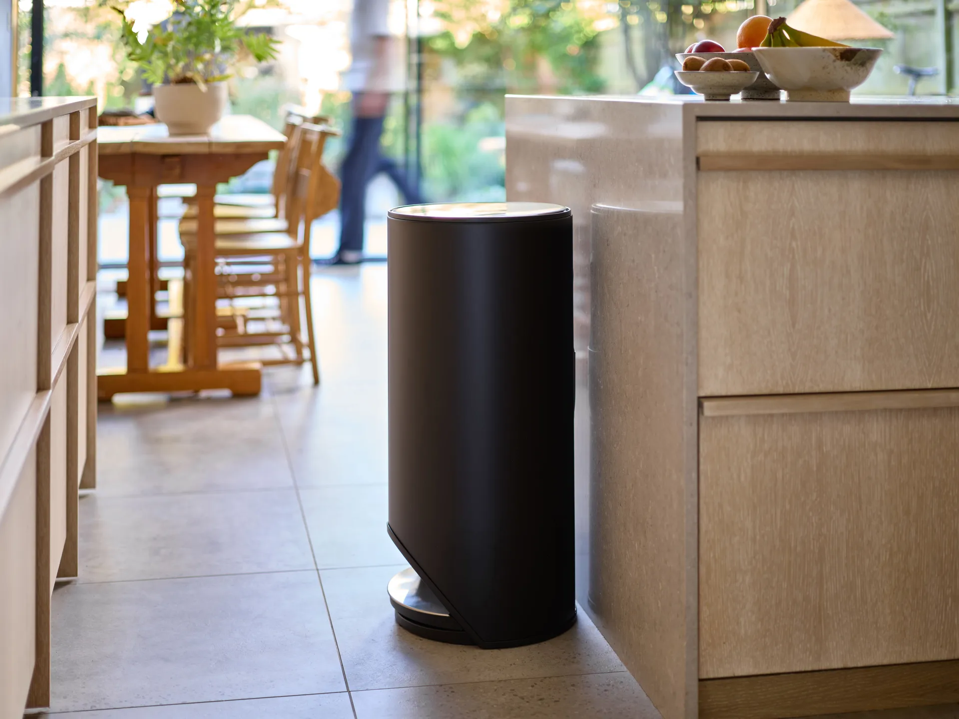 Pattumiera a pedale Joseph Joseph Arc 30 L, Nero carbone Joseph Joseph