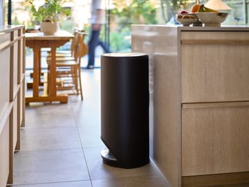 Pattumiera a pedale Joseph Joseph Arc 30 L - Nero carbone - Joseph Joseph