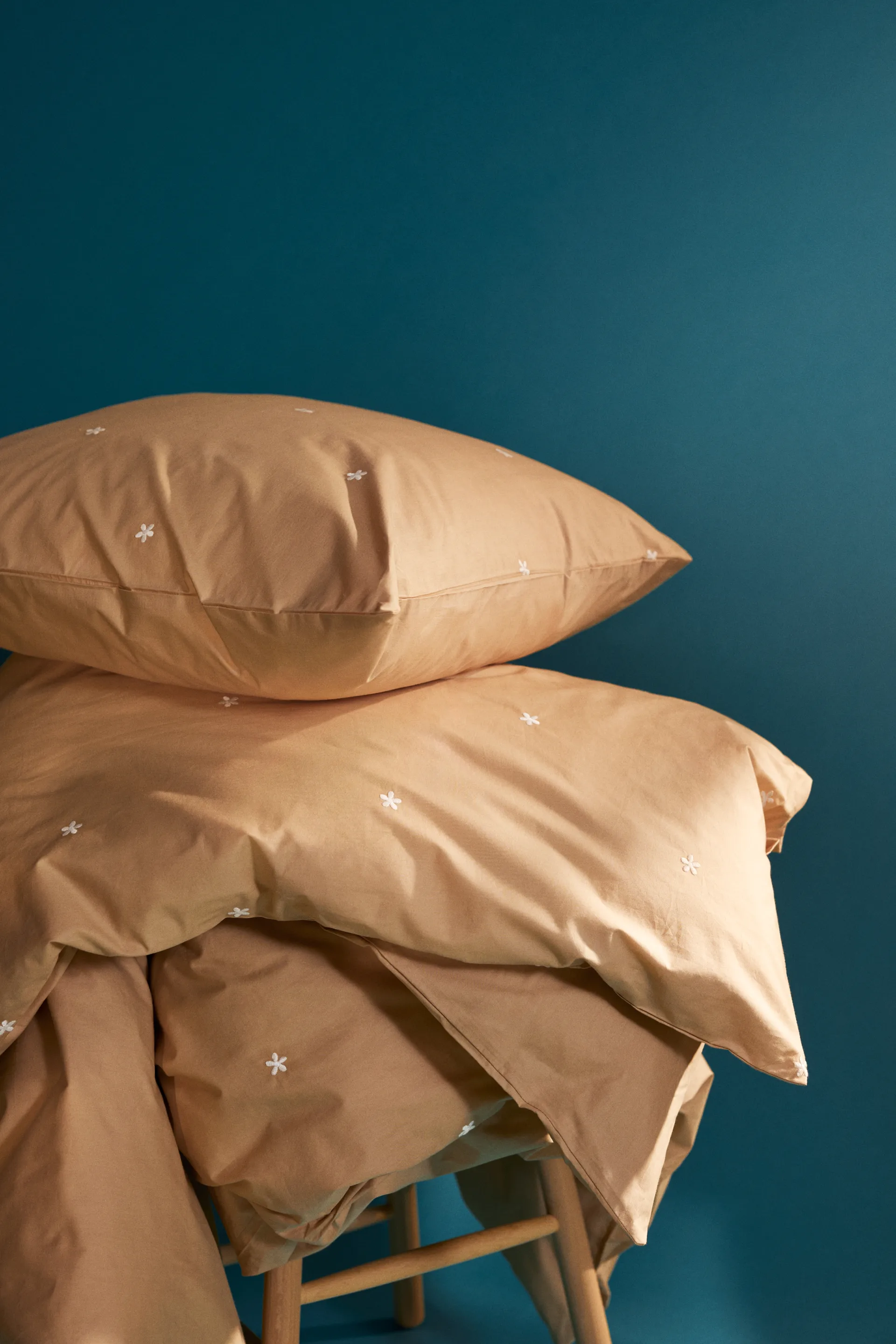 Set da letto Daisy 220x220 cm, Sand-bianco Juna