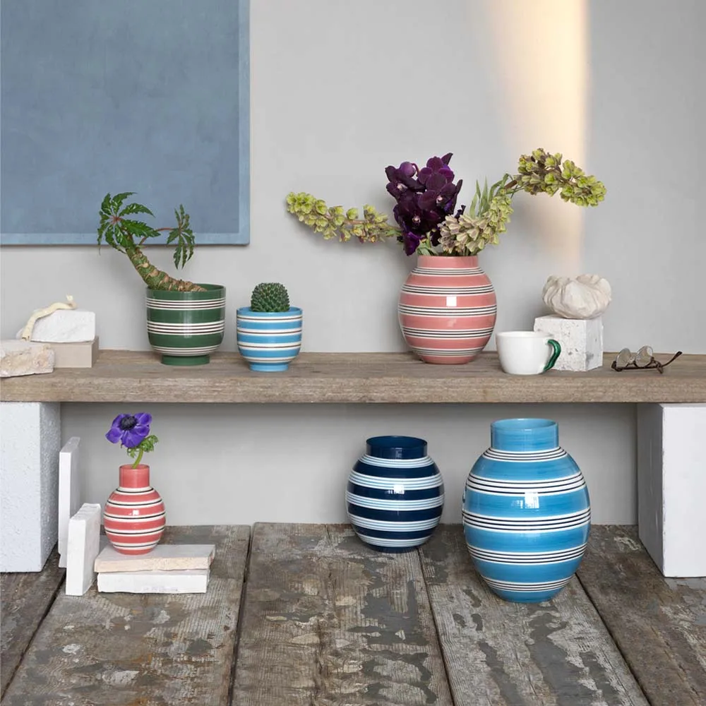 Vaso Omaggio Nuovo, terra, alt. 14,5 cm Kähler