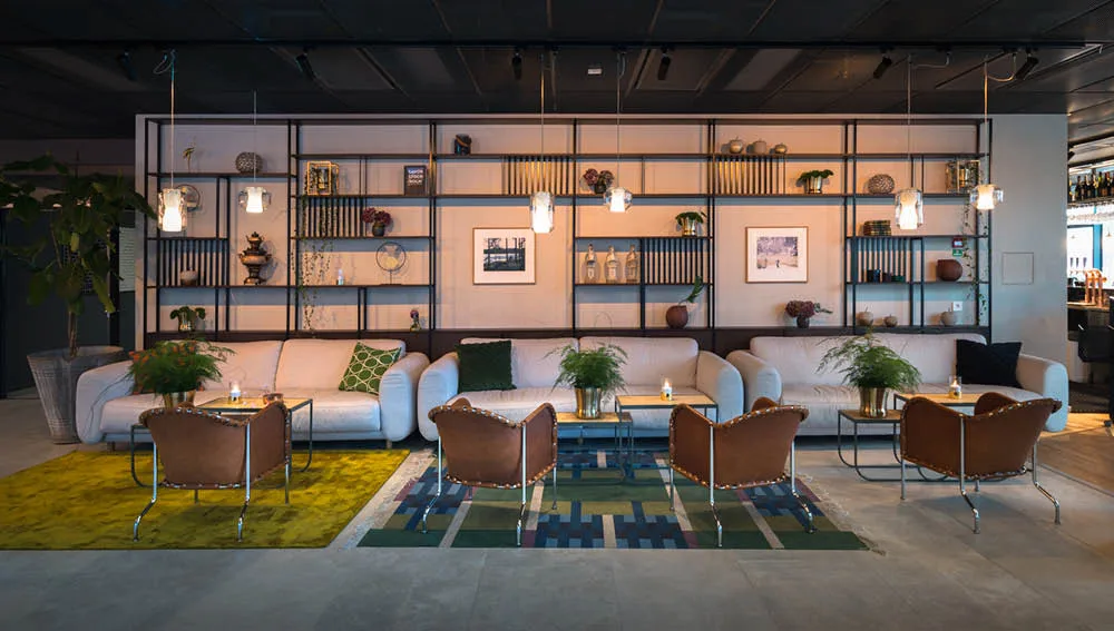 Poltrona Bruno, Cuoio pieno fiore concia al cromo-colore cognac Källemo