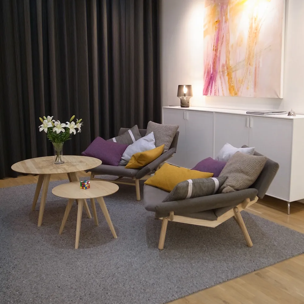 Tavolo Spot, Frassino verniciato naturale Källemo