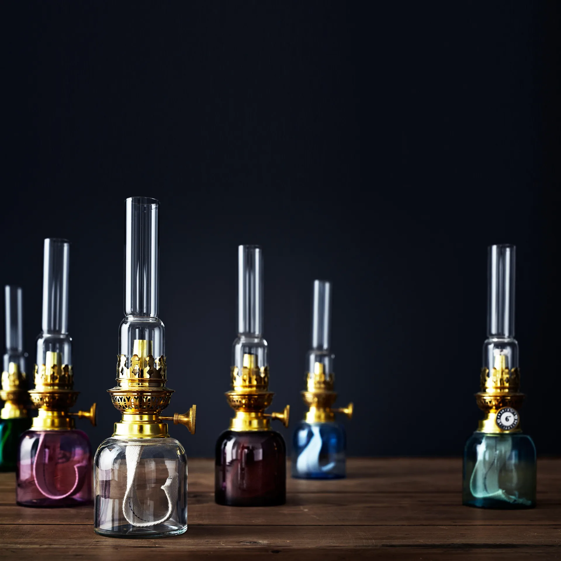 Lampada a paraffina Koholmen, verde Karlskrona Lampfabrik