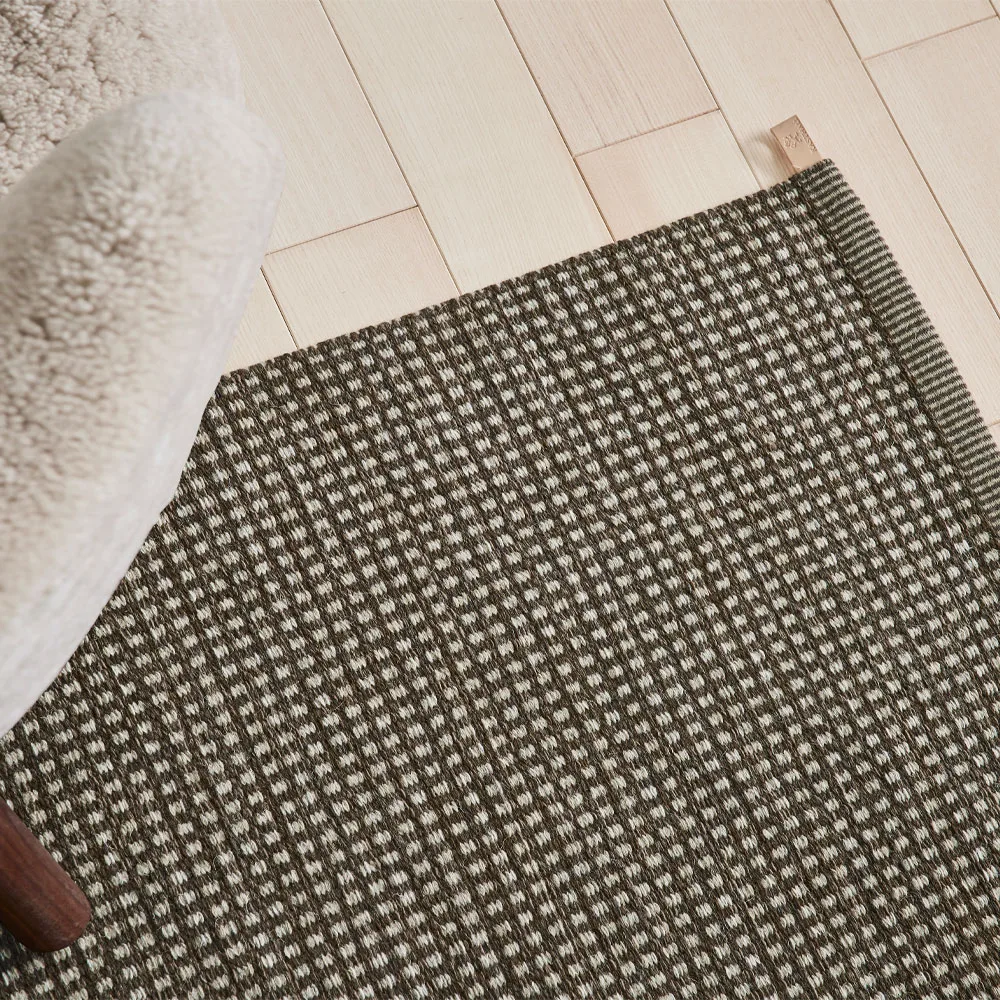 Passatoia Dot Icon, Silver green 883, 90x250 cm Kasthall
