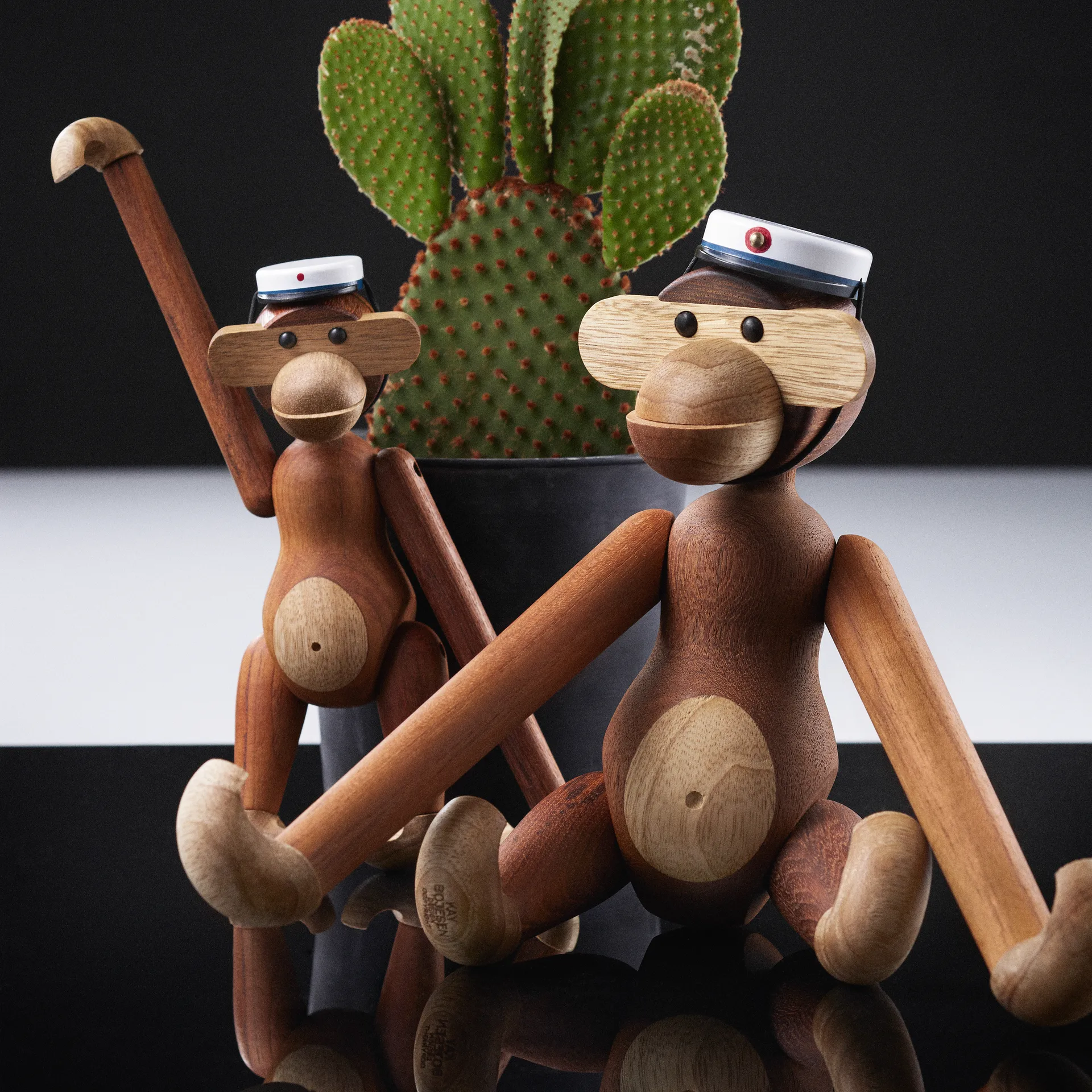 Berretto da studente Kay Bojesen per scimmia media, blu Kay Bojesen Denmark