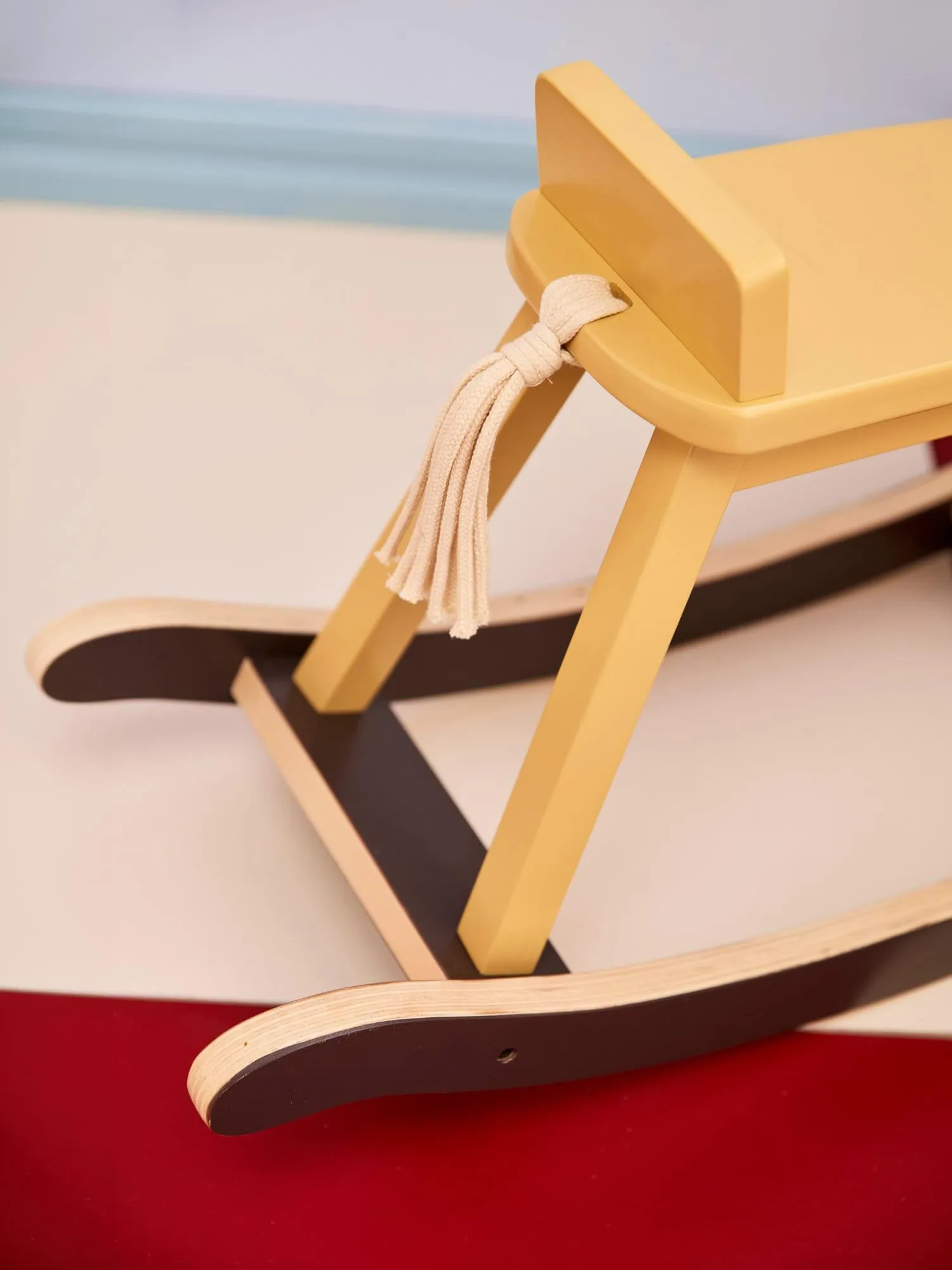 Cavallo a dondolo Kid's Concept, Giallo miele Kid's Concept