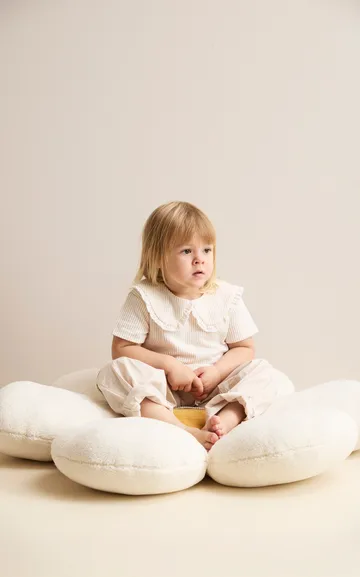 Cuscino da pavimento Blomma - Bianco naturale, Ø100x15 cm - Kid's Concept