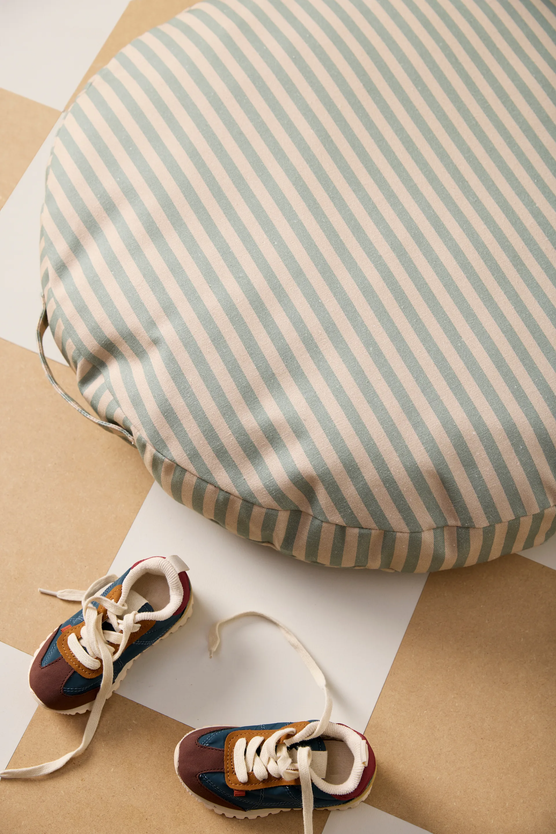 Cuscino da pavimento Kid's Base Ø60 cm, Bordo Kid's Concept