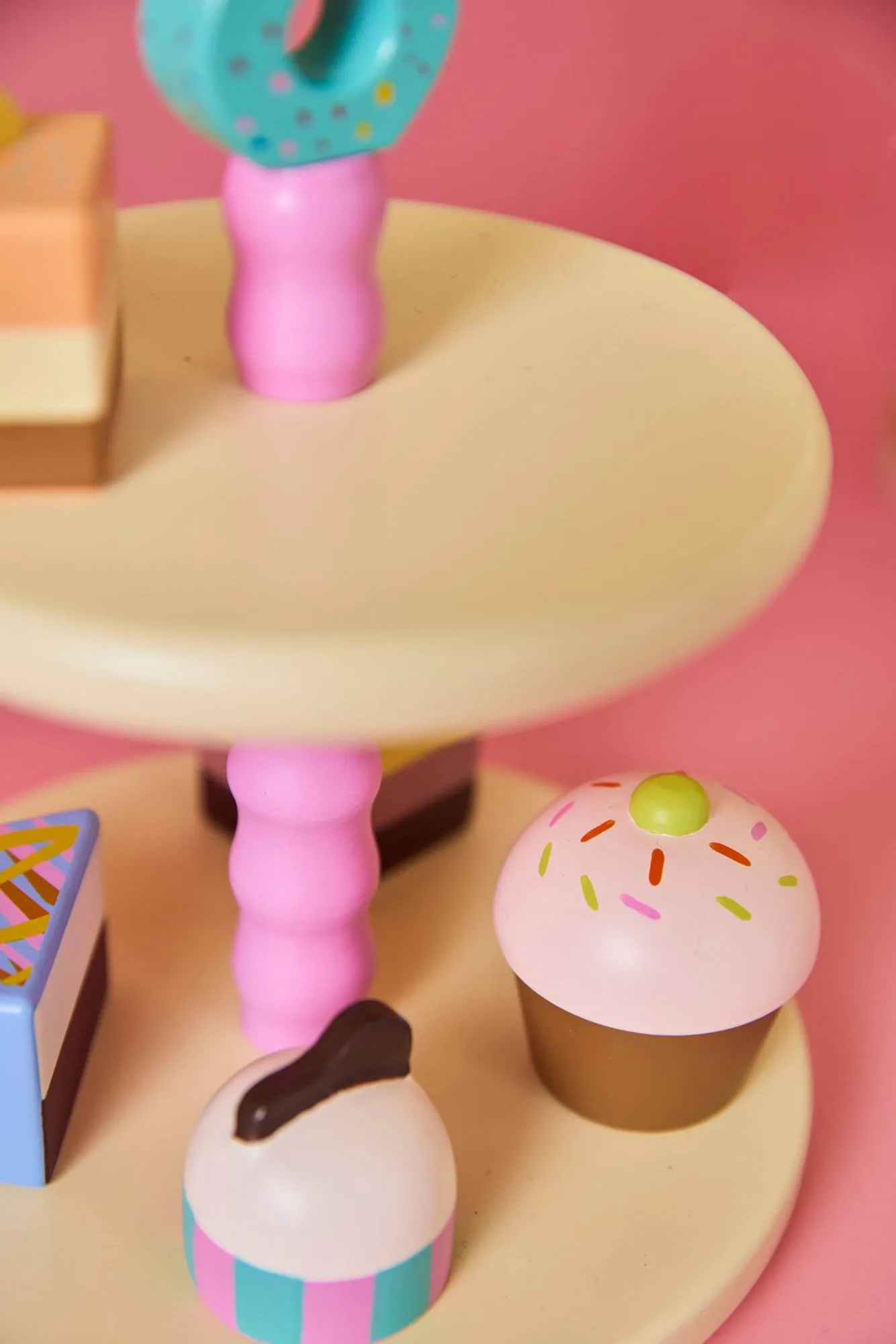 Kid's Concept alzata per dolci con biscotti, 9 pezzi Kid's Concept
