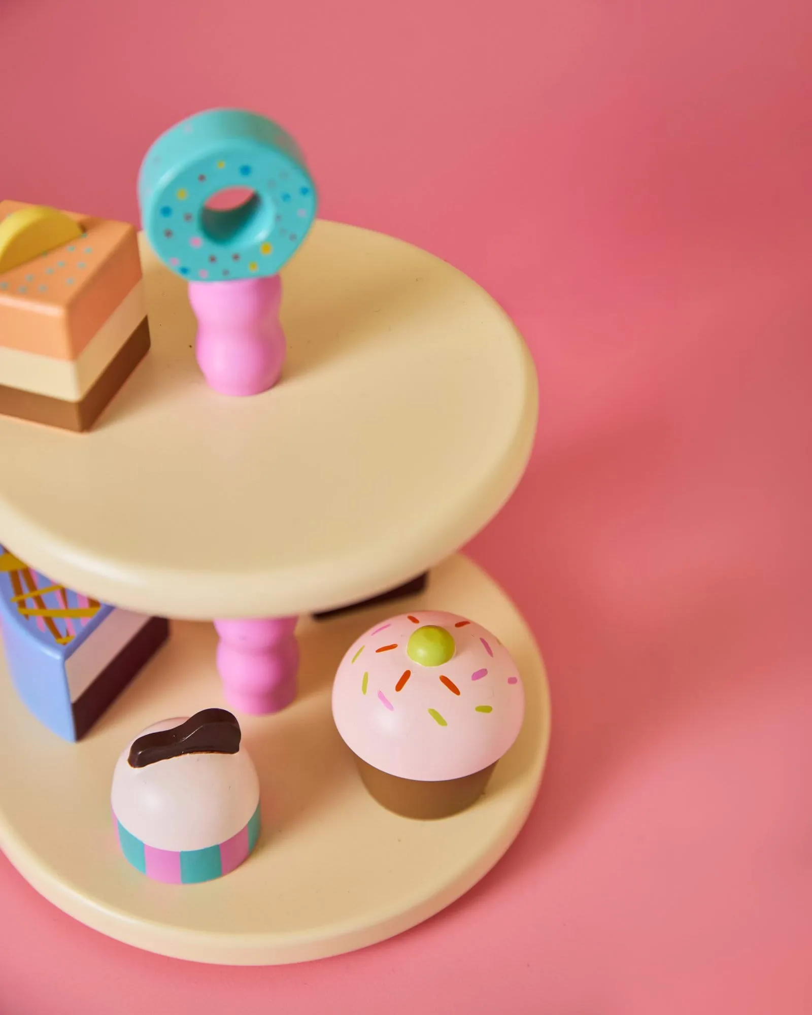 Kid's Concept alzata per dolci con biscotti, 9 pezzi Kid's Concept