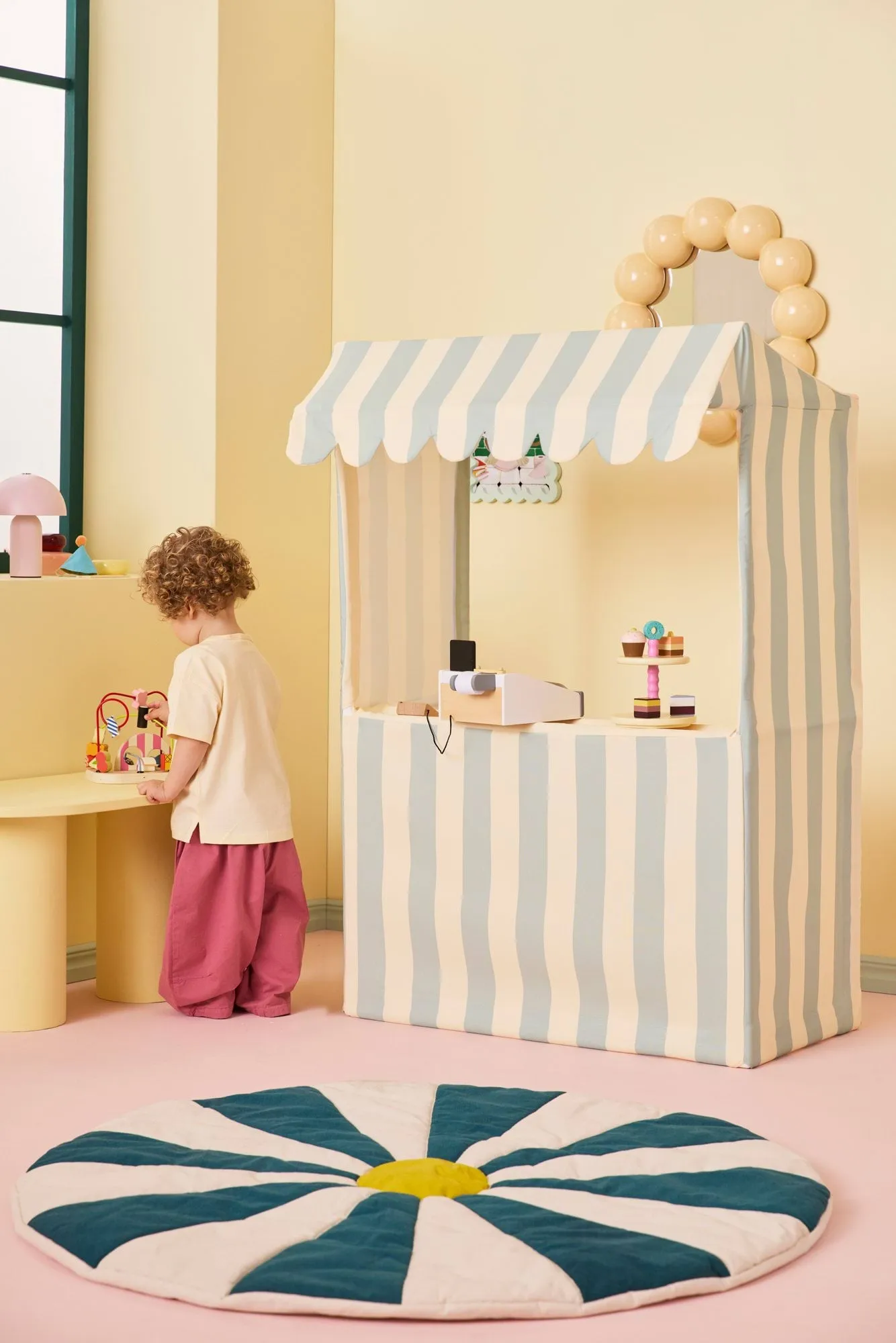 Kid's Concept alzata per dolci con biscotti, 9 pezzi Kid's Concept