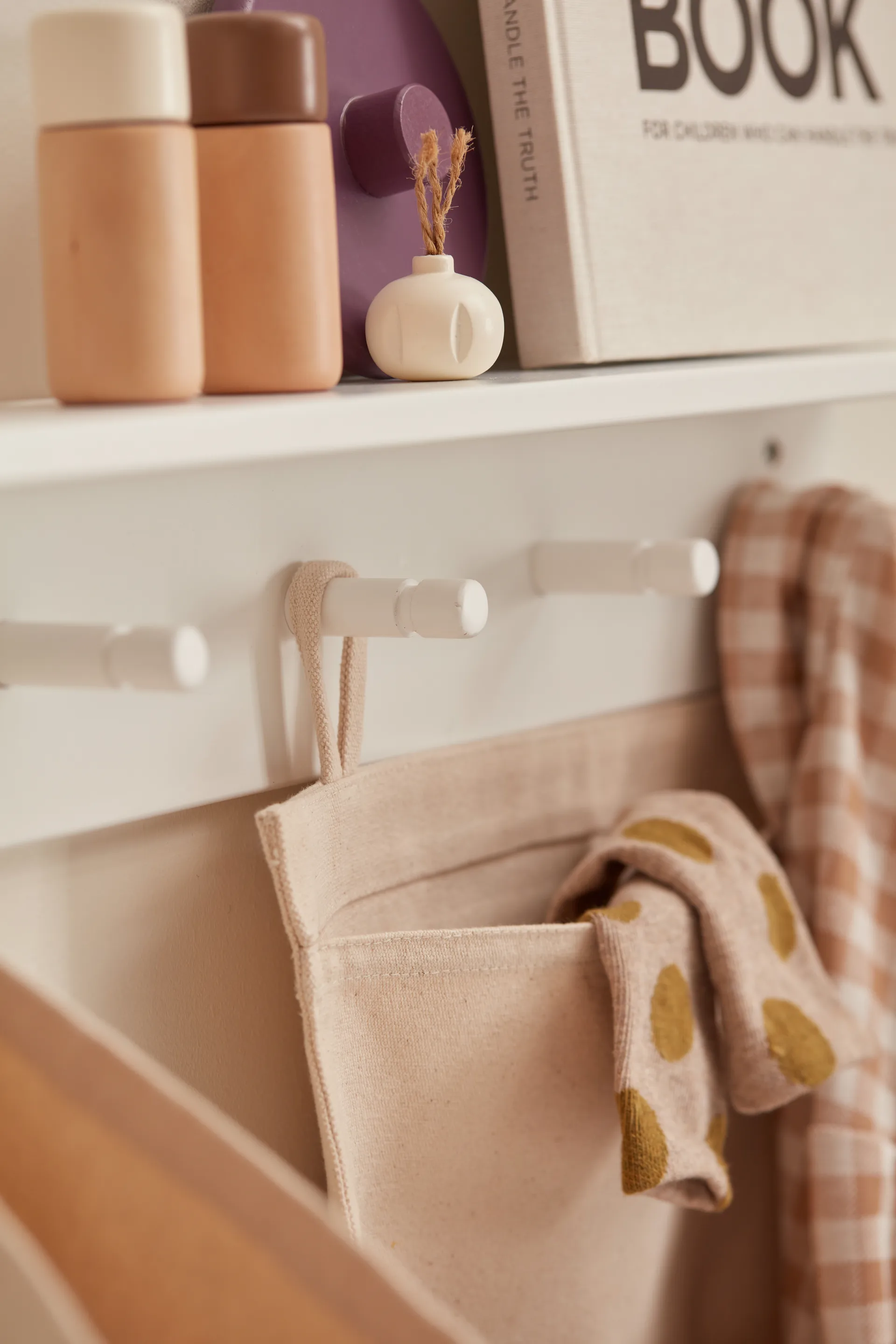 Mensola con ganci Star, Bianco Kid's Concept