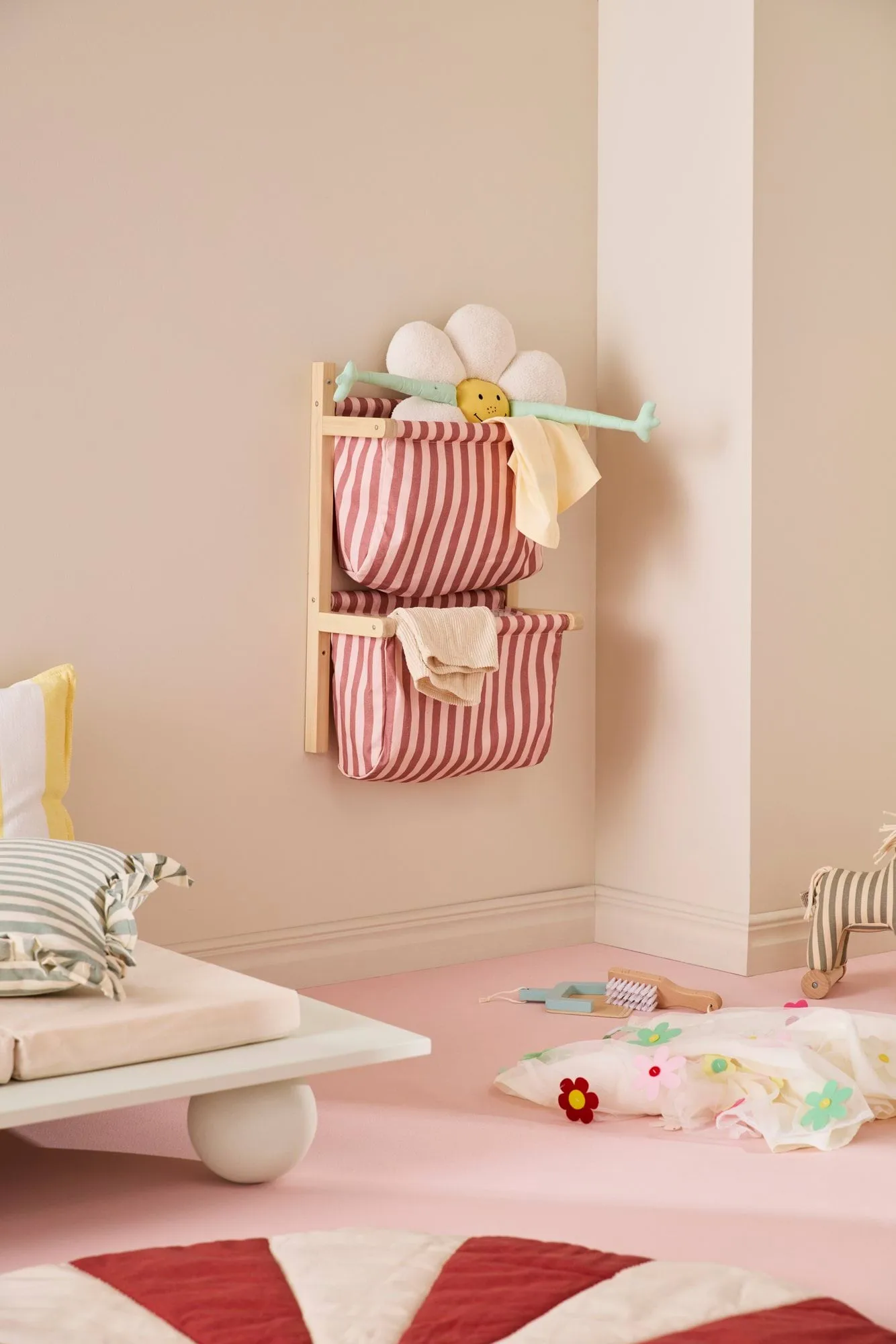 Mensola per borse a righe, Rosa bruno, 40x19x60 cm Kid's Concept