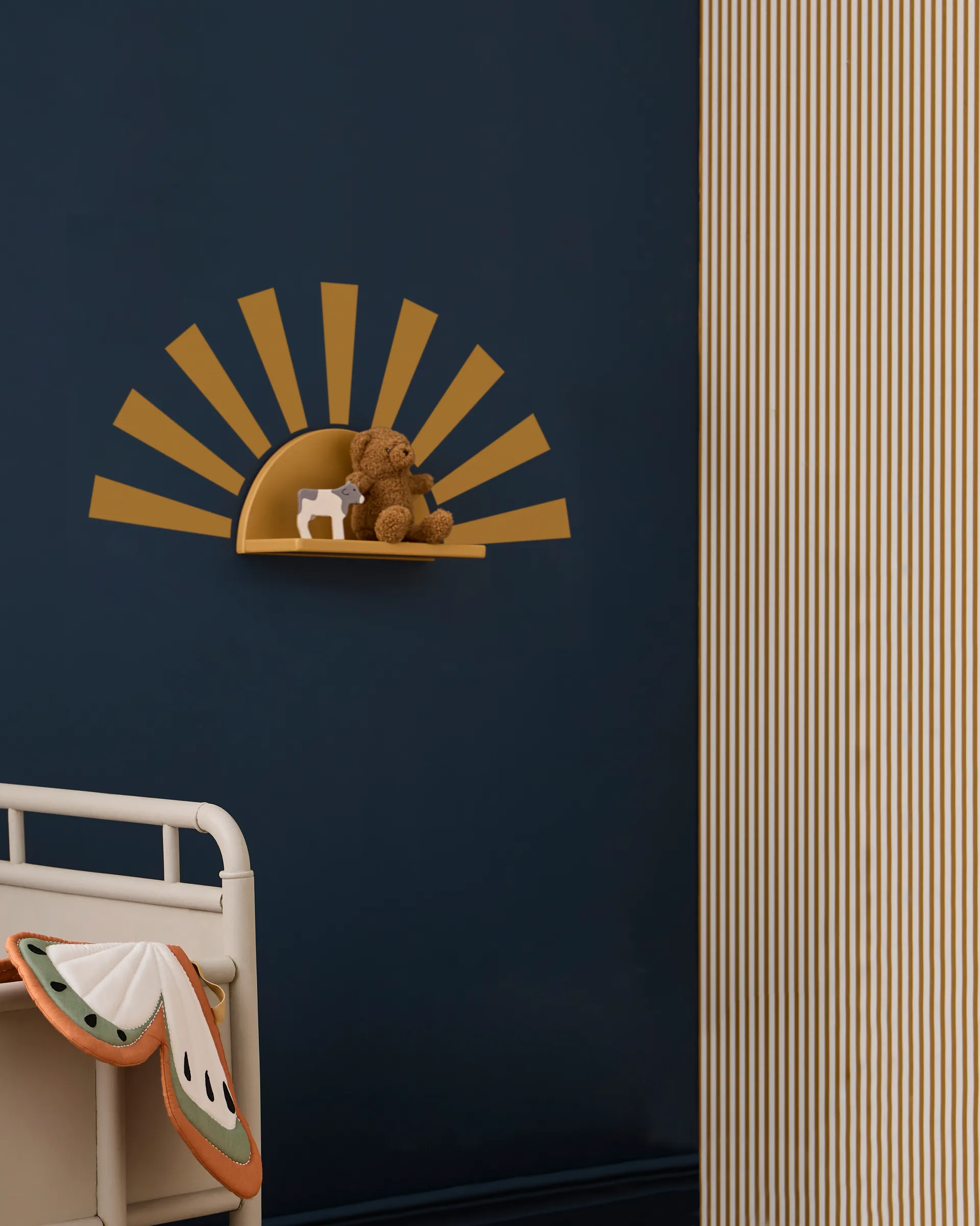 Mensola rotonda Star con adesivi inclusi, Senape Kid's Concept