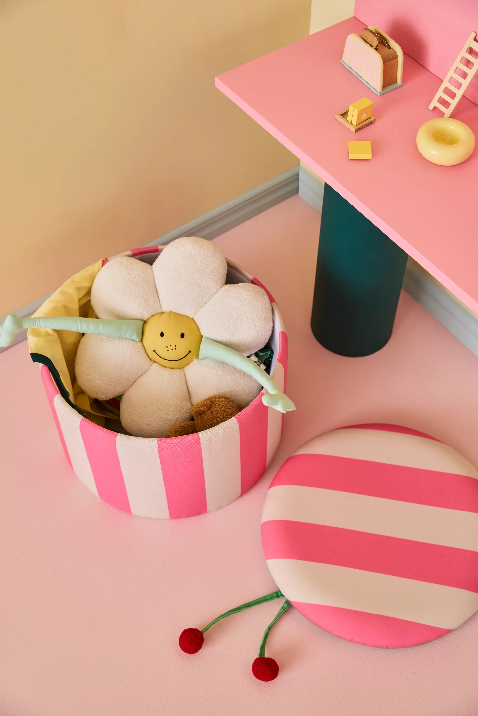 Pouf cilindrico con contenitore, Rosa, Ø40x30,5 cm Kid's Concept