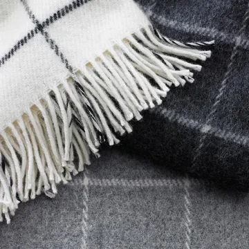 Plaid in lana Vinga - grigio scuro - Klippan Yllefabrik
