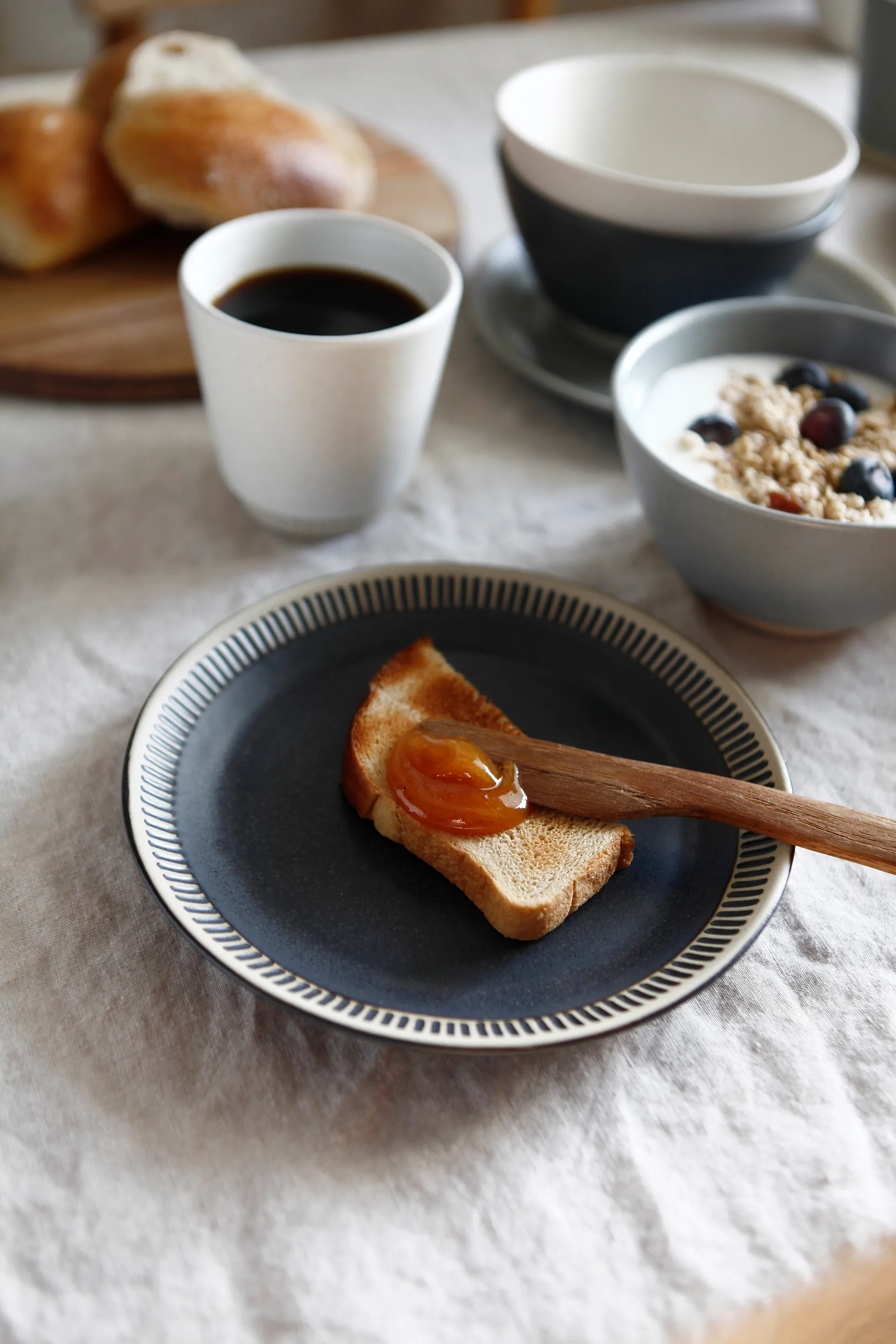 Piatto Colorit plate Ø 19 cm, Grigio scuro Knabstrup Keramik