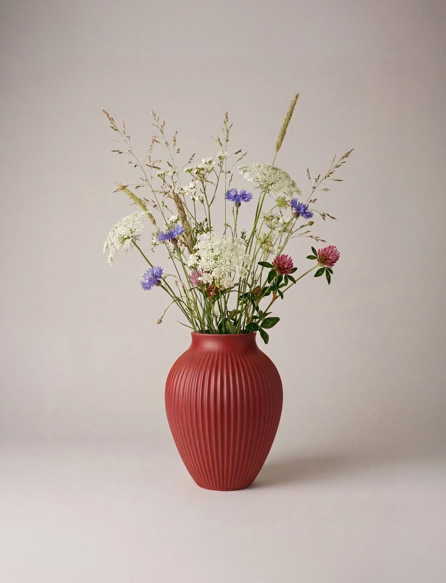 Vaso rigato Knabstrup 27 cm, Rosso ciliegia soft Knabstrup Keramik