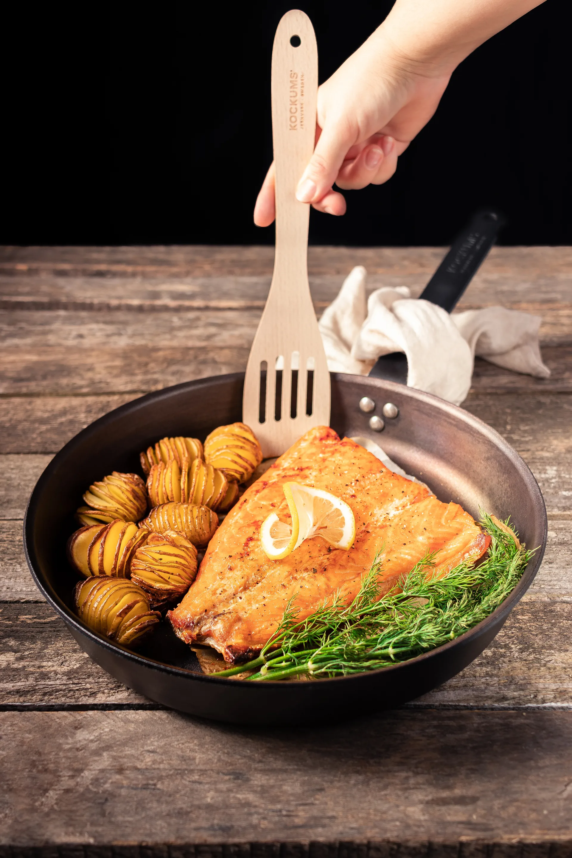 Paletta da wok Kockums con foro 30 cm, Faggio Kockums Jernverk