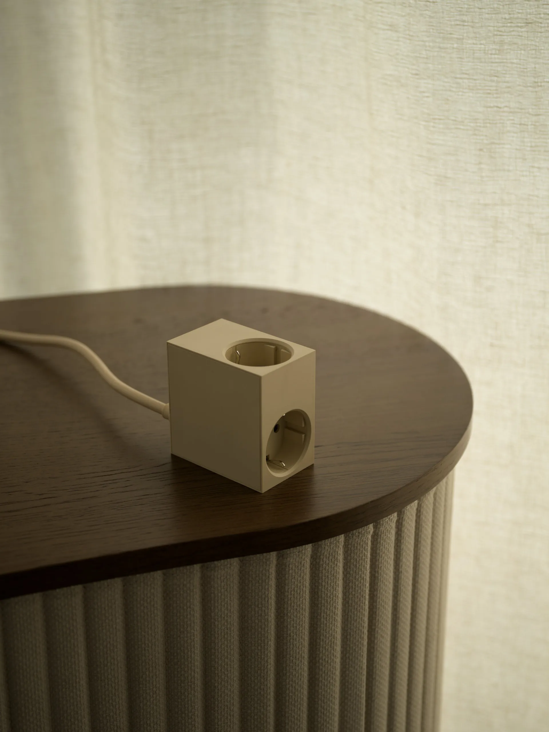 Presa multipla Cuboid 2 m, Pearled Ivory Kord