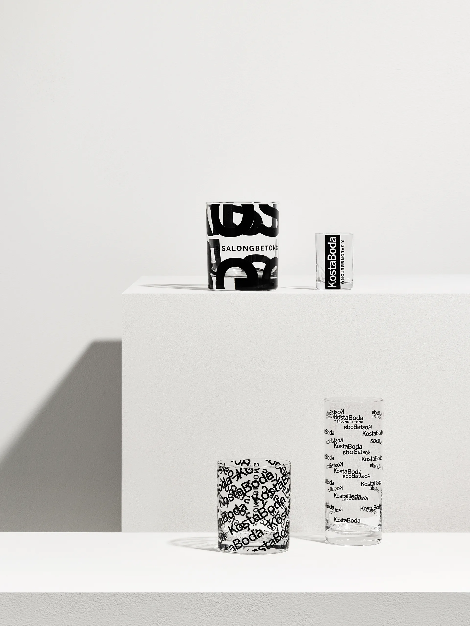 Bicchiere Salong Betong Old Fashioned da 28 cl, confezione da 2, Chiaro-nero Kosta Boda