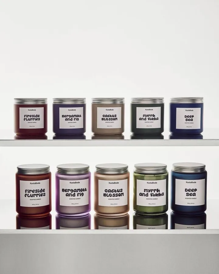 Candela profumata Mind - Bergamott & Fig, 550 g - Kosta Boda