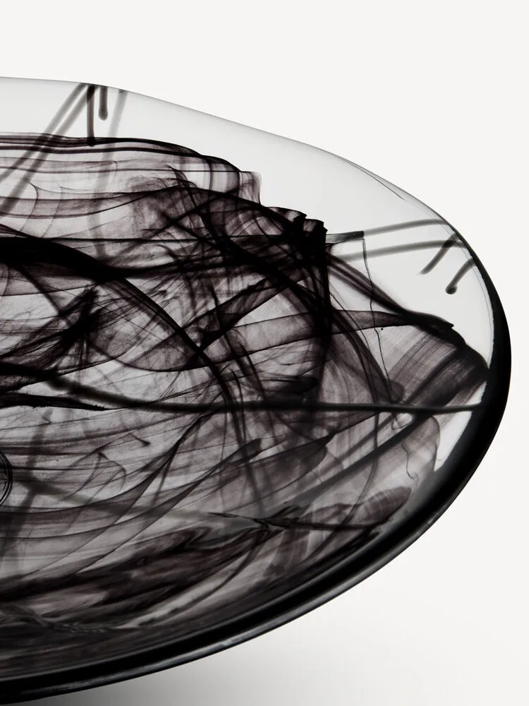 Piattino Contrast 380 mm, Nero-nero Kosta Boda