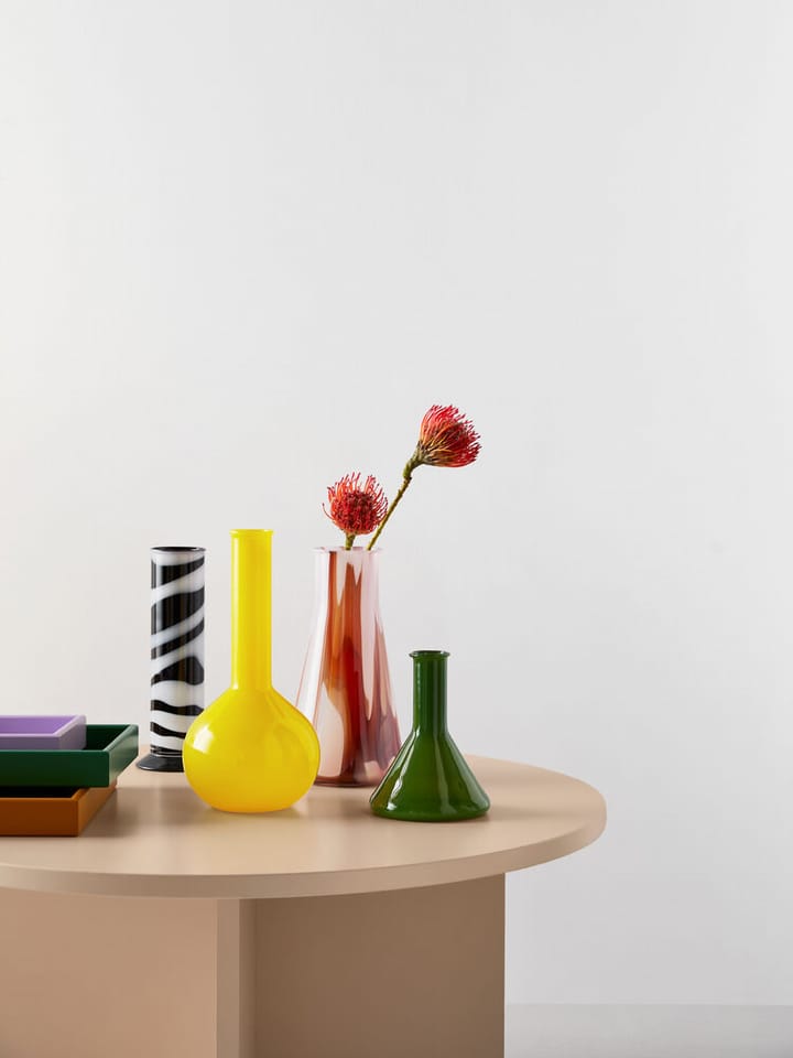 Vaso Lab rotondo a bottiglia 31,5 cm, Giallo Kosta Boda