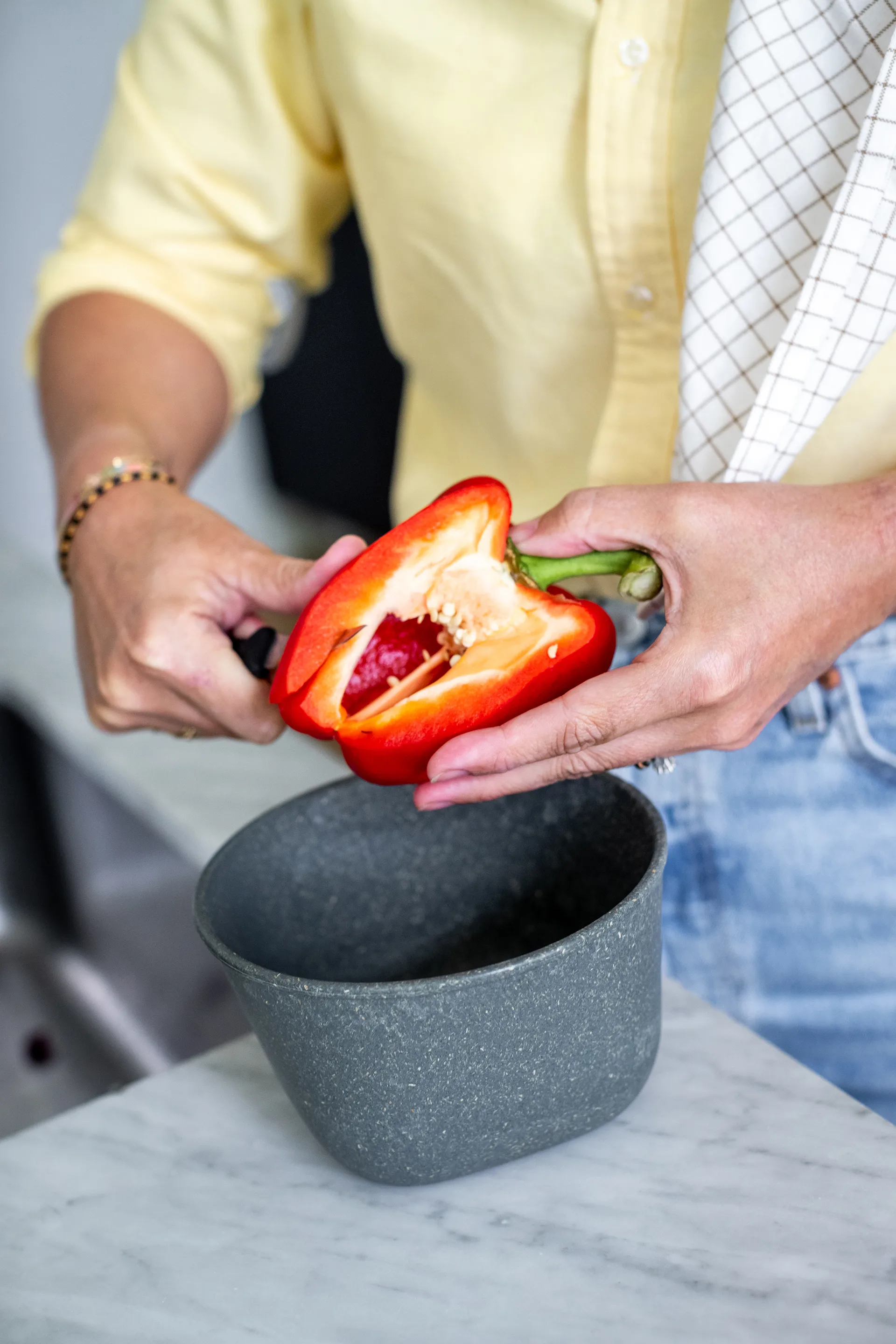 Ciotola con coperchio Connect 1 L biocircolare termoplastica, Nature ash grey Koziol