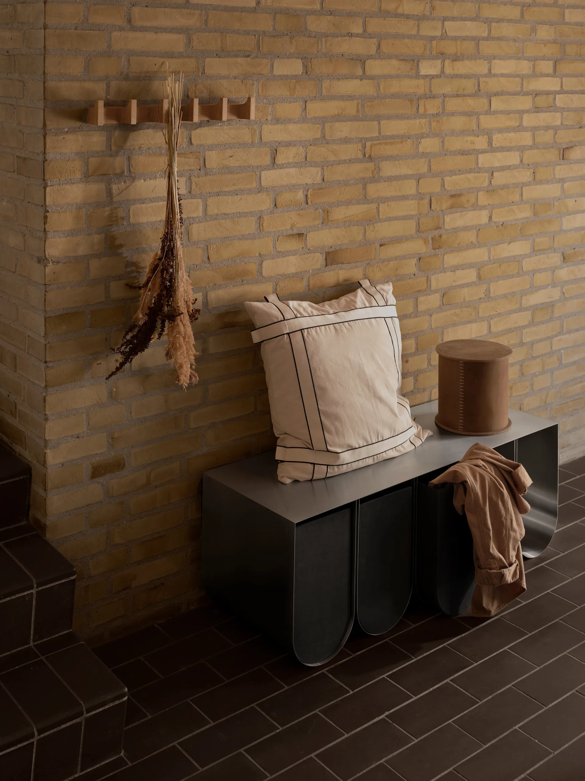 Appendiabiti Column 49 cm, Rovere oliato chiaro Kristina Dam Studio