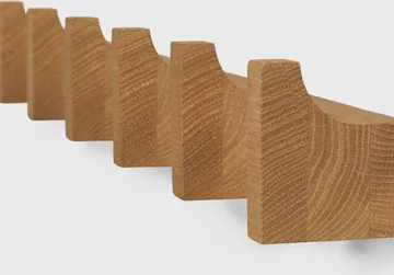 Appendiabiti Column 49 cm - Rovere oliato in tonalità calda - Kristina Dam Studio