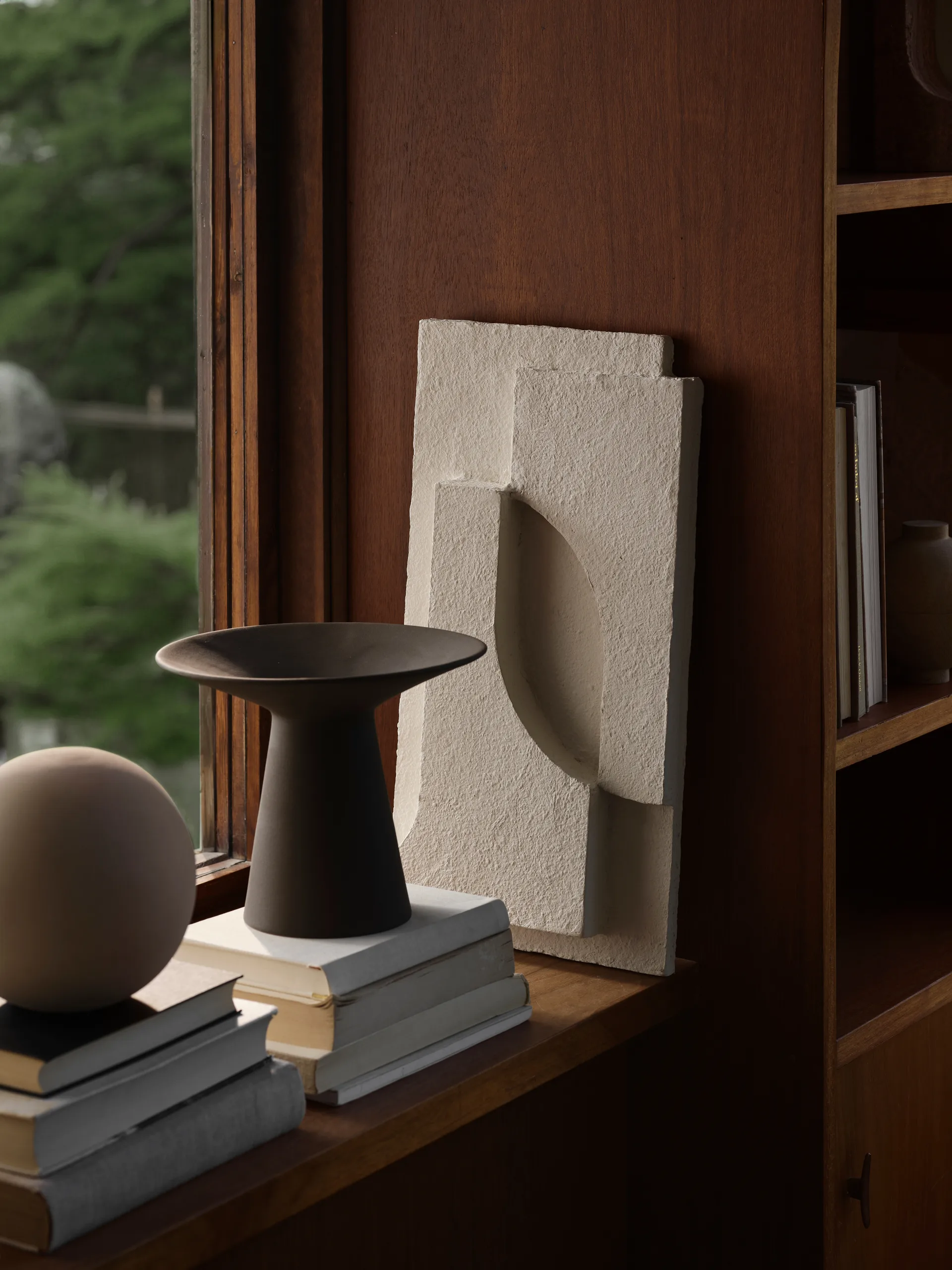 Decorazione da parete Serif Relief S, Off white Kristina Dam Studio