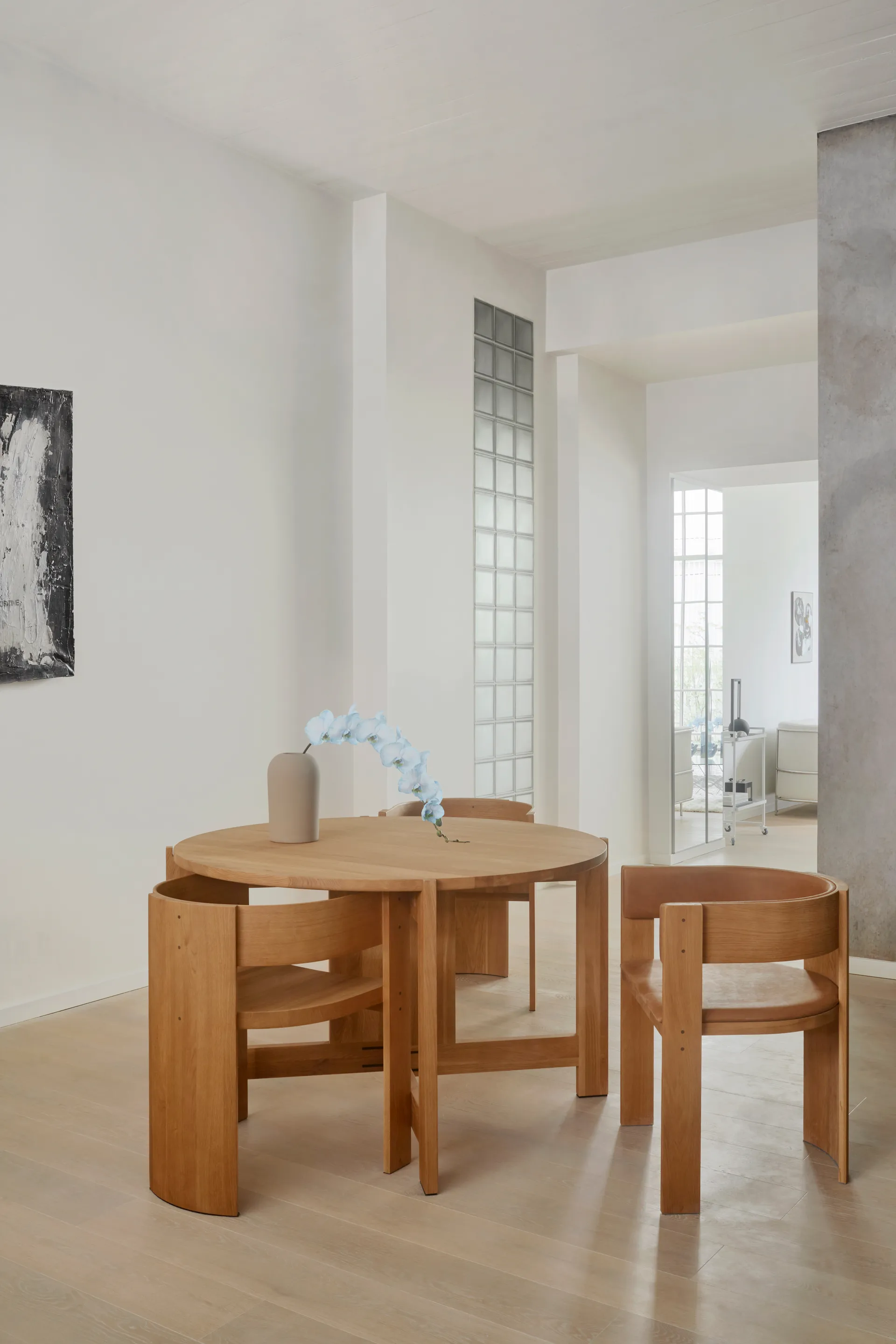 Sedia Collector, Rovere verniciato caldo-pelle cognac Kristina Dam Studio