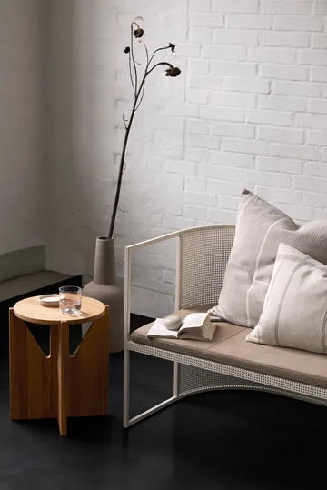 Simple sgabello rotondo Ø36 cm - Rovere laccato in tonalità calda - Kristina Dam Studio