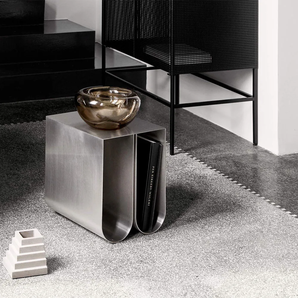 Tavolino Curved, nero Kristina Dam Studio