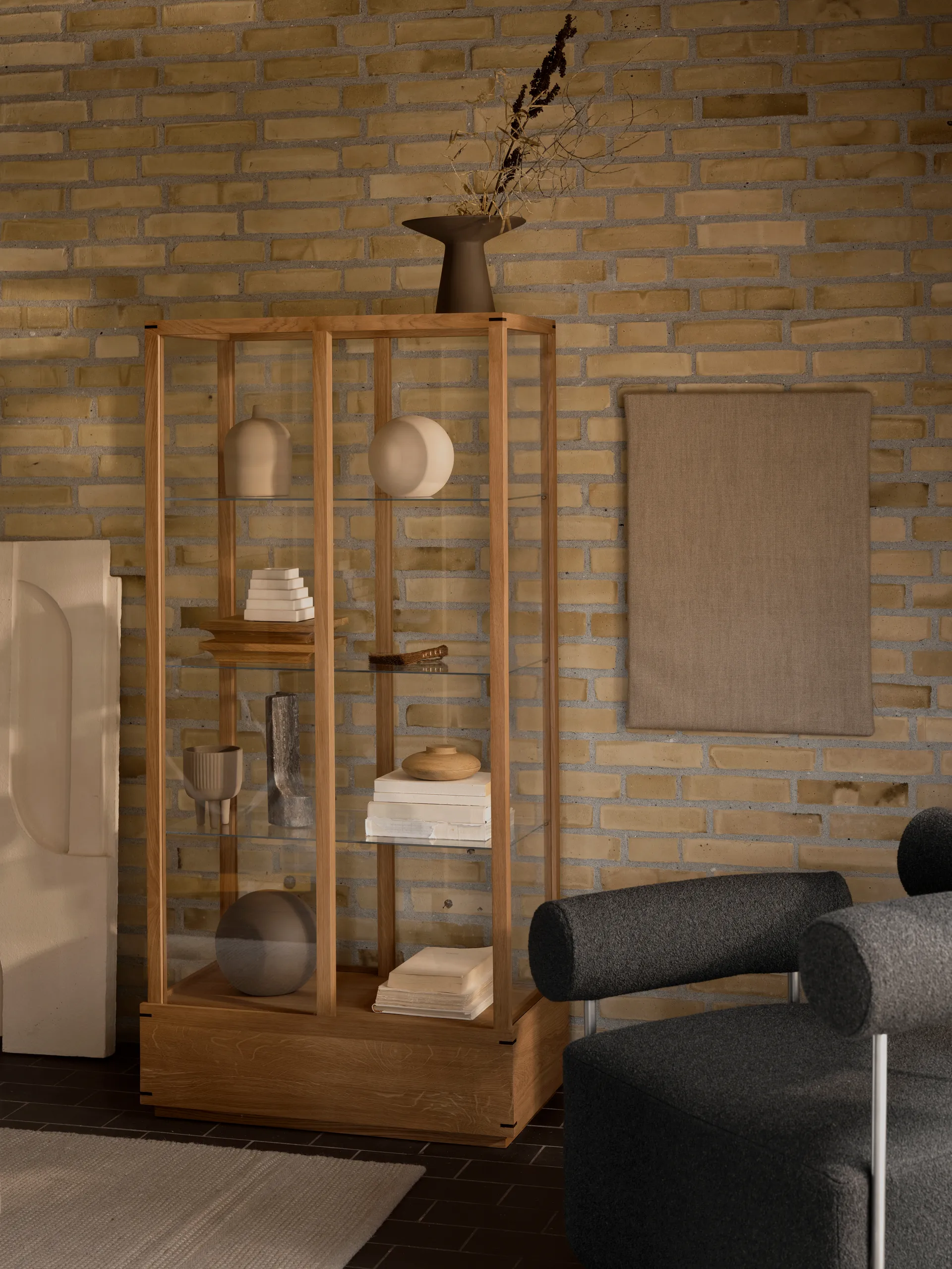 Vetrina Japanese large, Rovere oliato caldo Kristina Dam Studio