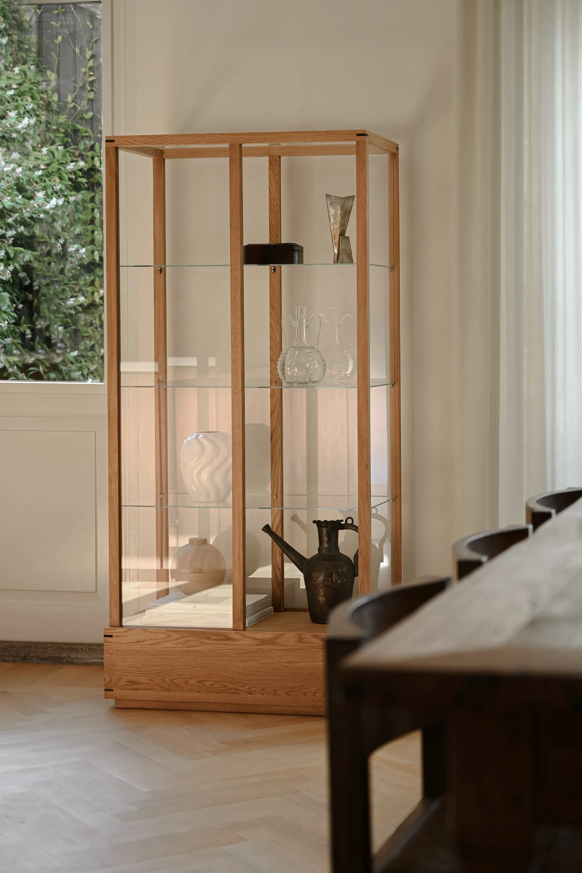 Vetrina Japanese large, Rovere oliato caldo Kristina Dam Studio