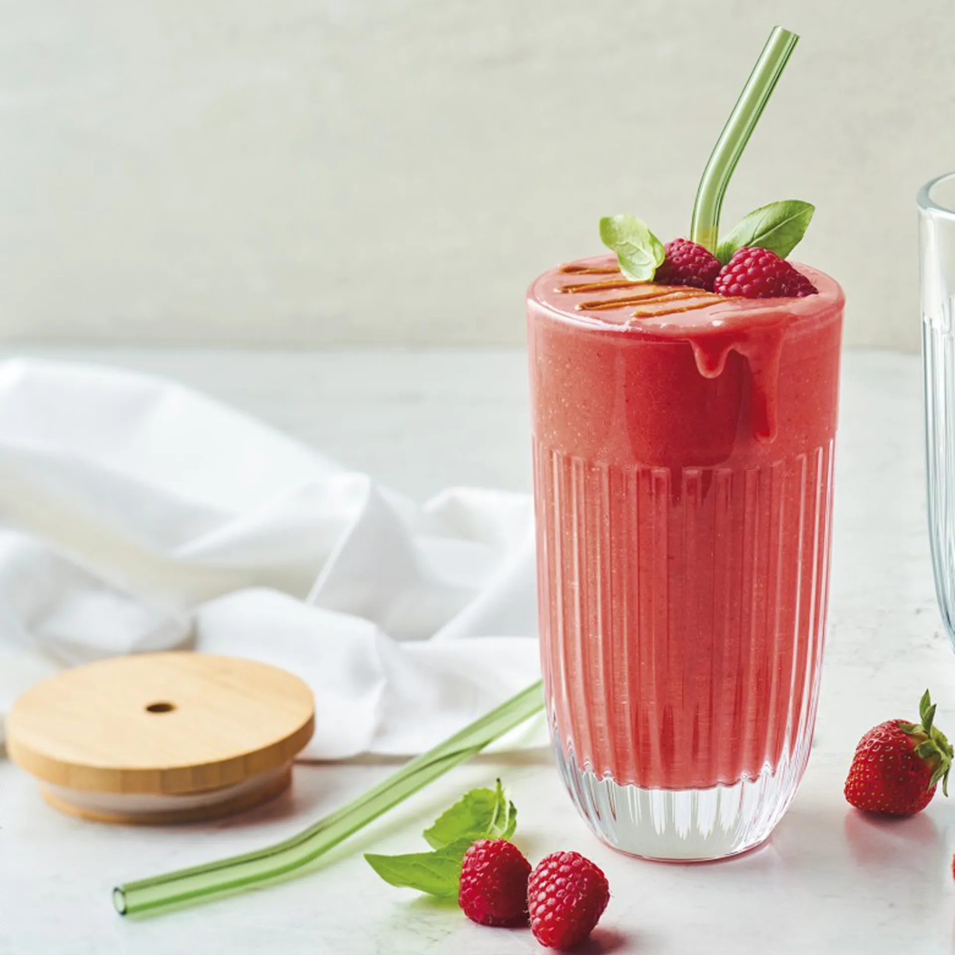 Bicchiere da smoothie Ouessant con coperchio e cannuccia 43 cl, Trasparente La Rochère