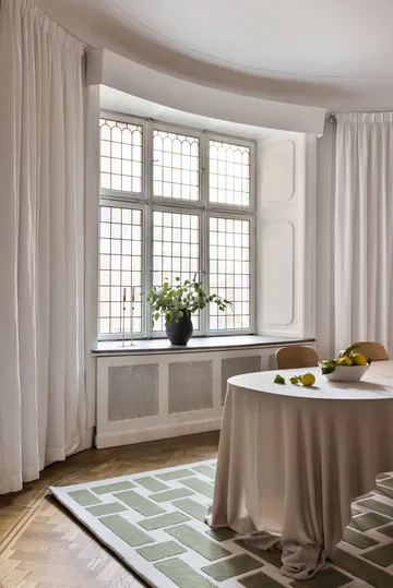 Tappeto in lana 60S Geo Basket - Oliva, 180x270 cm - Layered