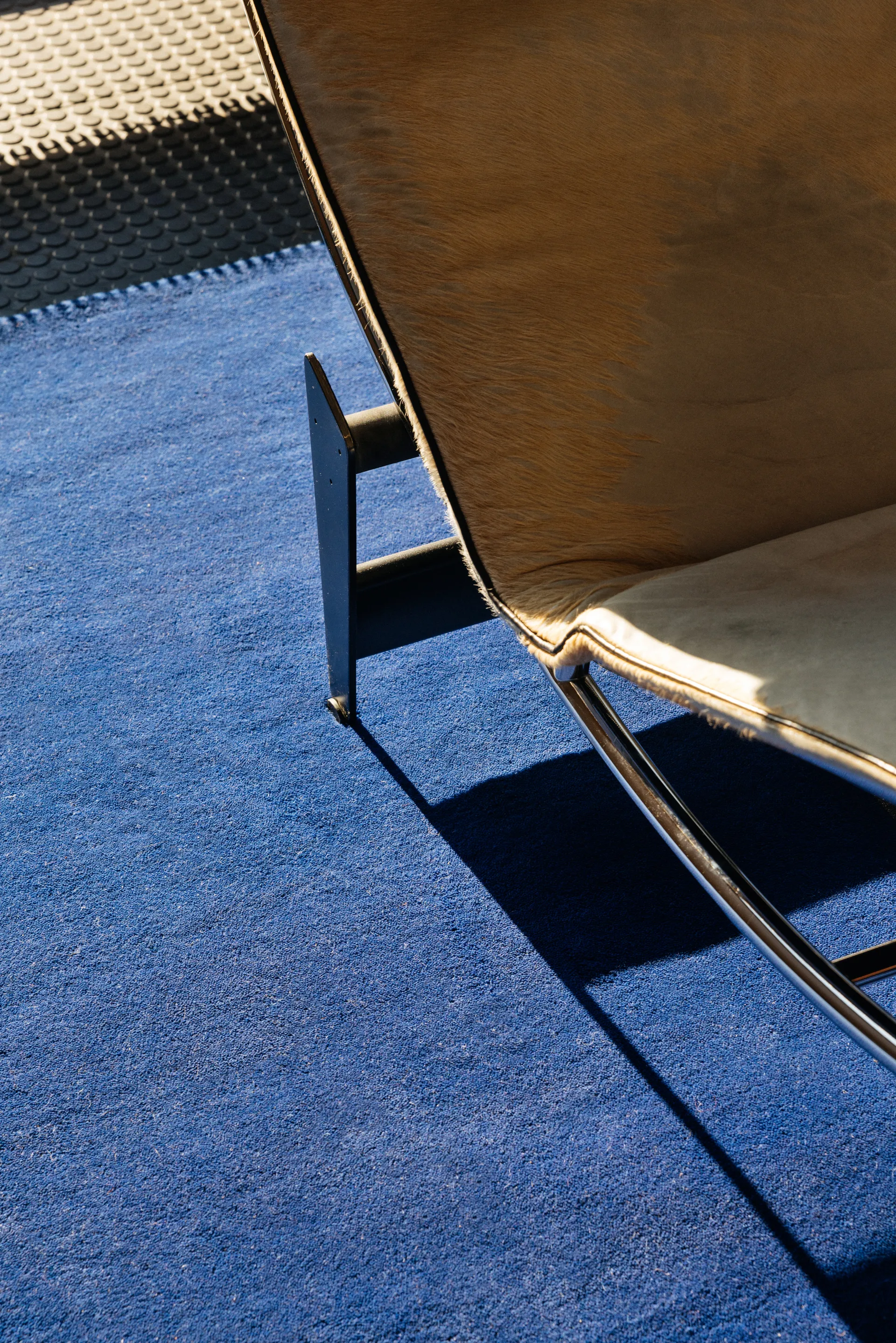 Tappeto in lana Solid Wool, Blu scuro, 200x300 cm Layered