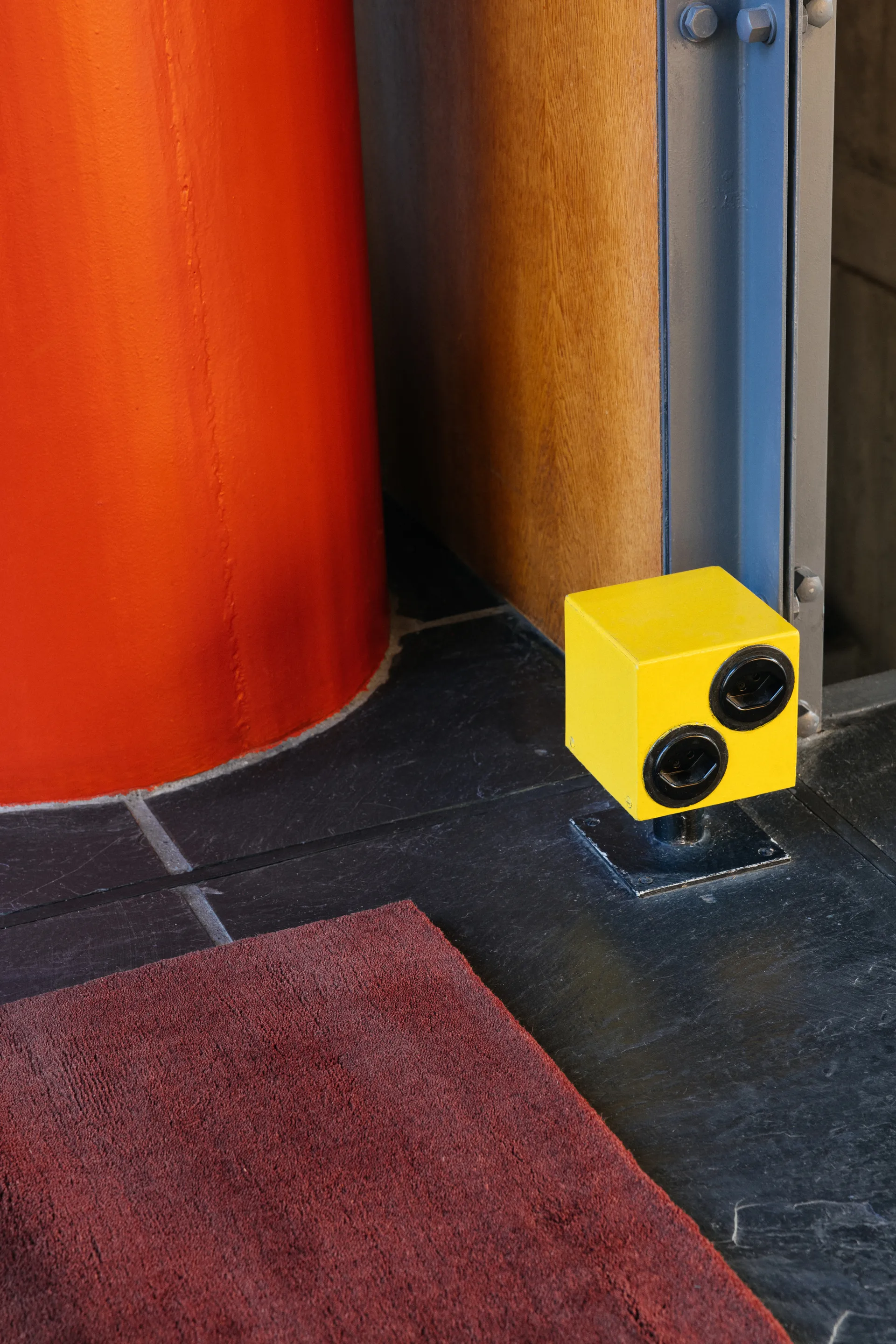 Tappeto in lana Solid Wool, Rosso rubino, 200x300 cm Layered