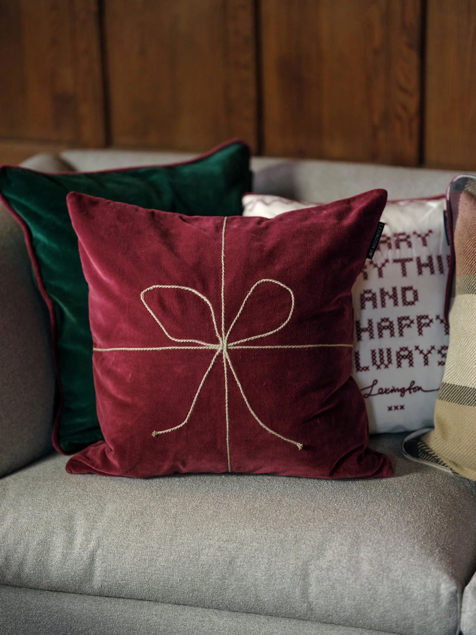 Copricuscino in velluto The merrier 50x50 cm, Verde Lexington